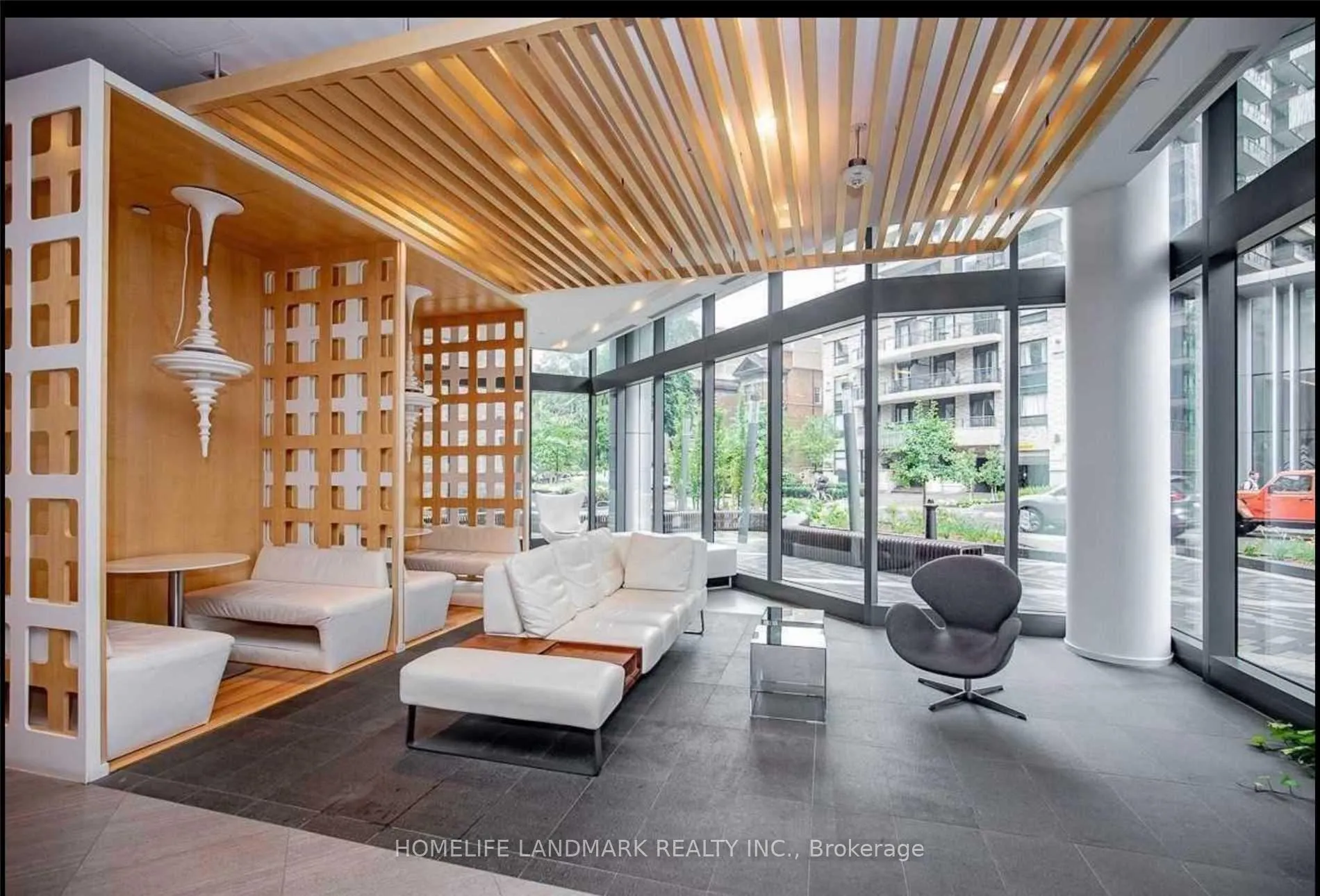 Front of Unit 3111, 45 Charles Street E