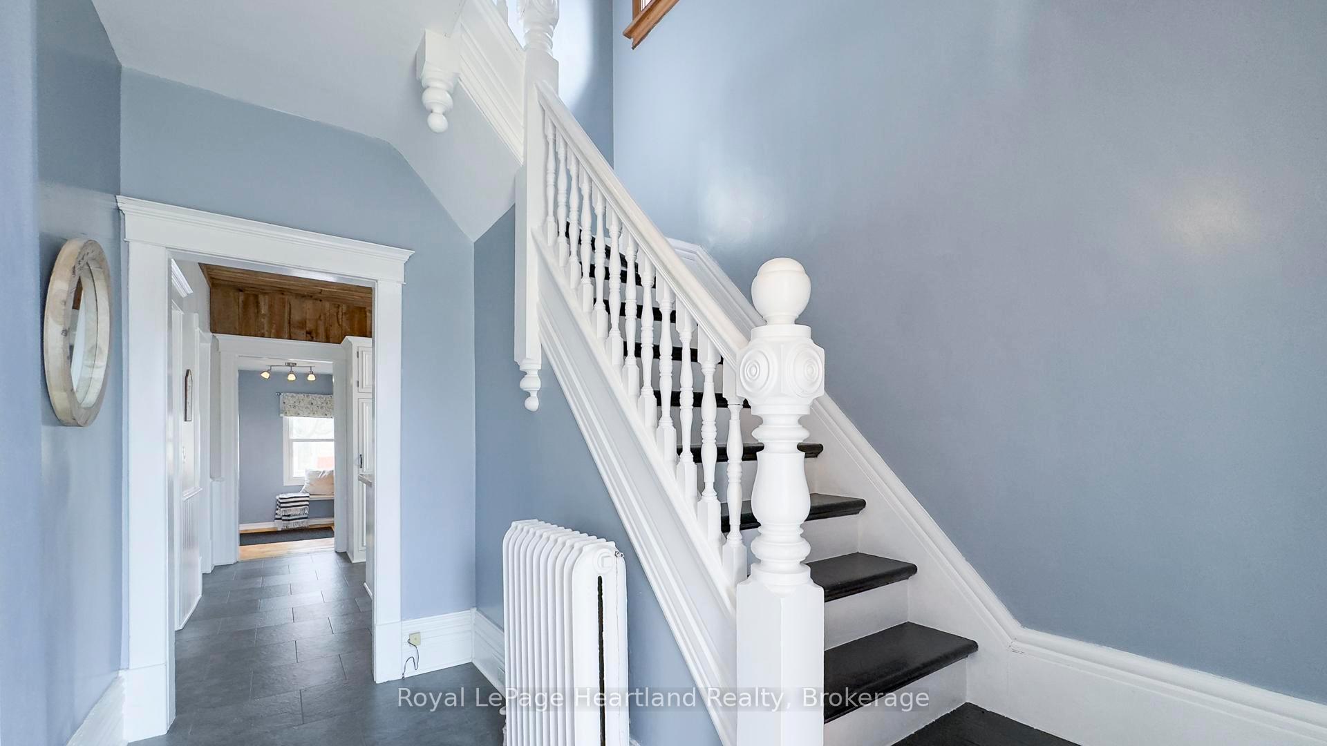 Photo 2 of 221 Bayfield Road, Goderich, Goderich (Town) — HOMEH