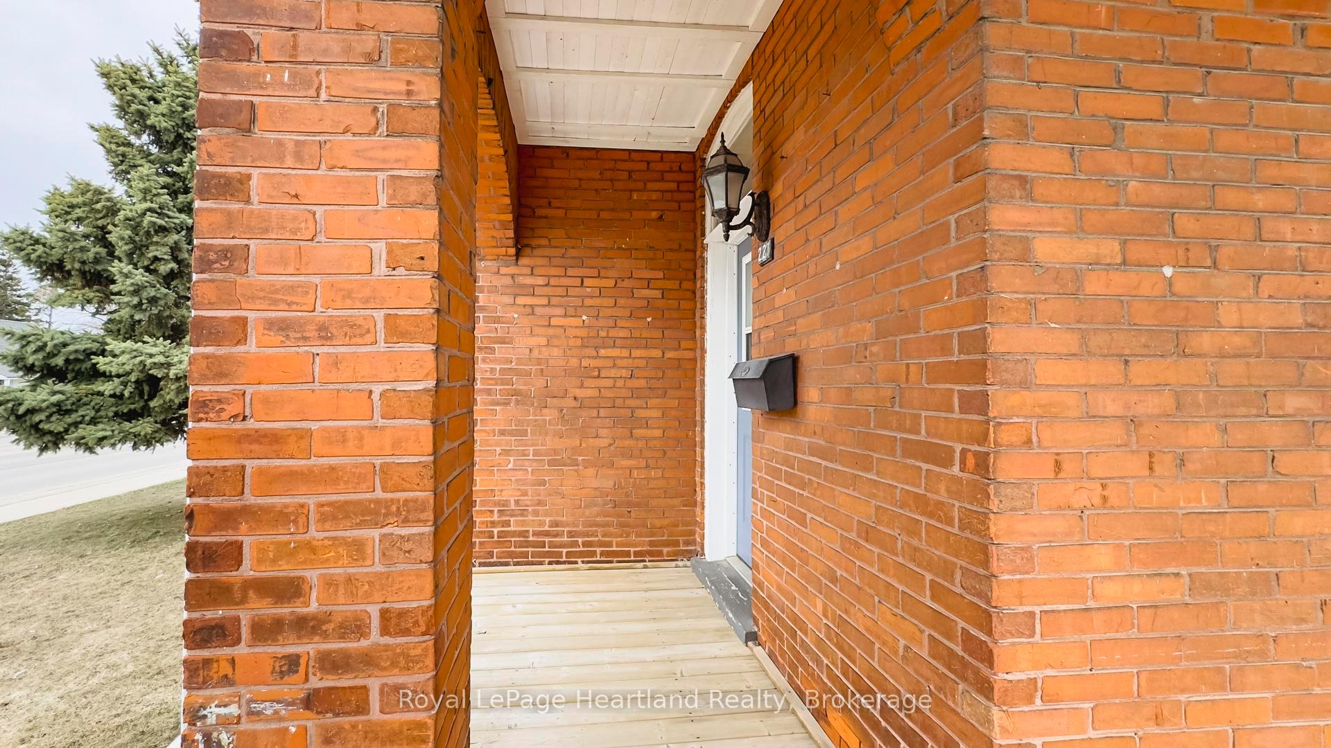Photo 42 of 221 Bayfield Road, Goderich, Goderich (Town) — HOMEH