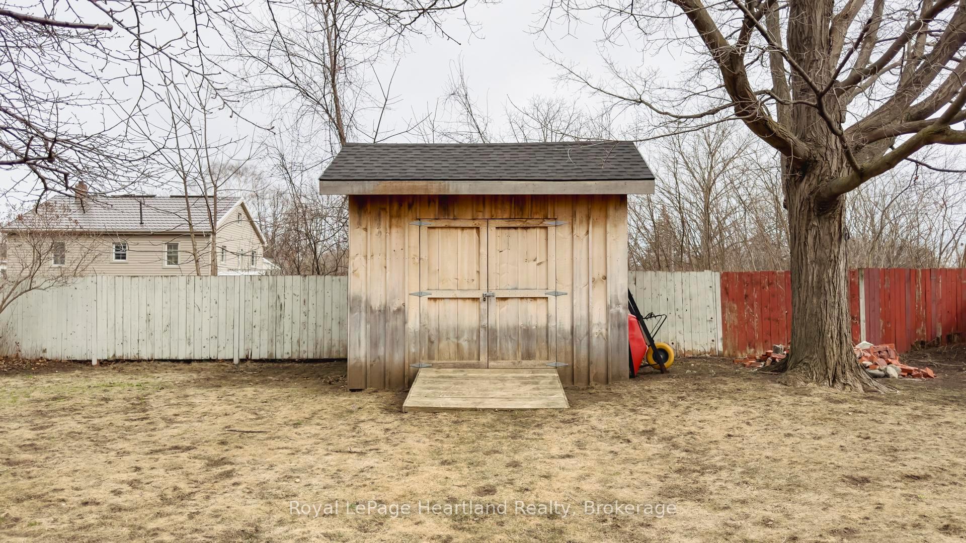 Photo 44 of 221 Bayfield Road, Goderich, Goderich (Town) — HOMEH