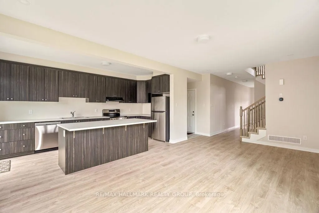 Photo 9 of 531 Brigatine Avenue, Ottawa, Stittsville (North) — HOMEH