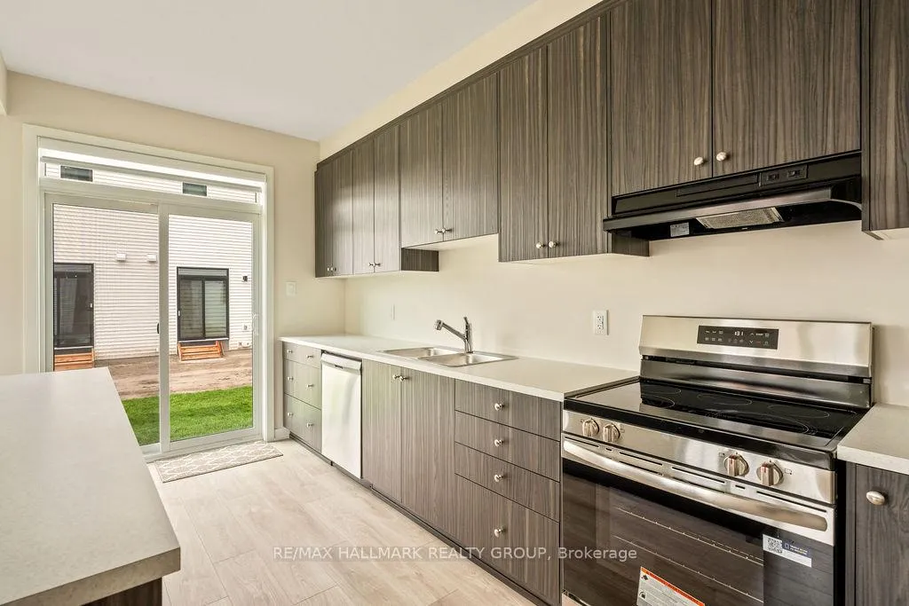 Photo 13 of 531 Brigatine Avenue, Ottawa, Stittsville (North) — HOMEH