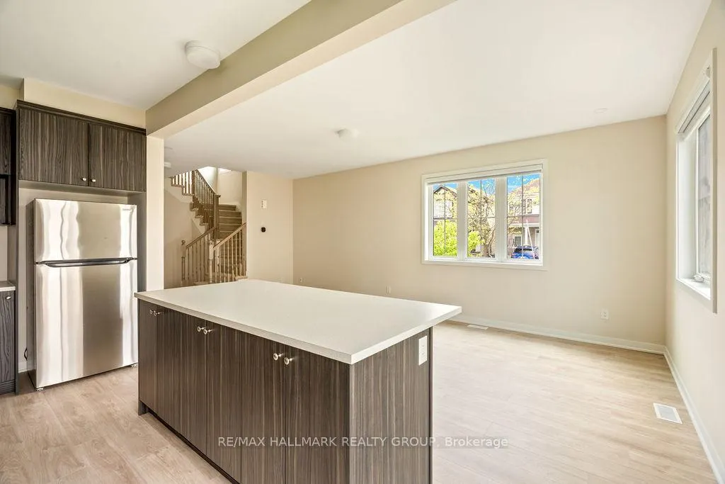 Photo 17 of 531 Brigatine Avenue, Ottawa, Stittsville (North) — HOMEH