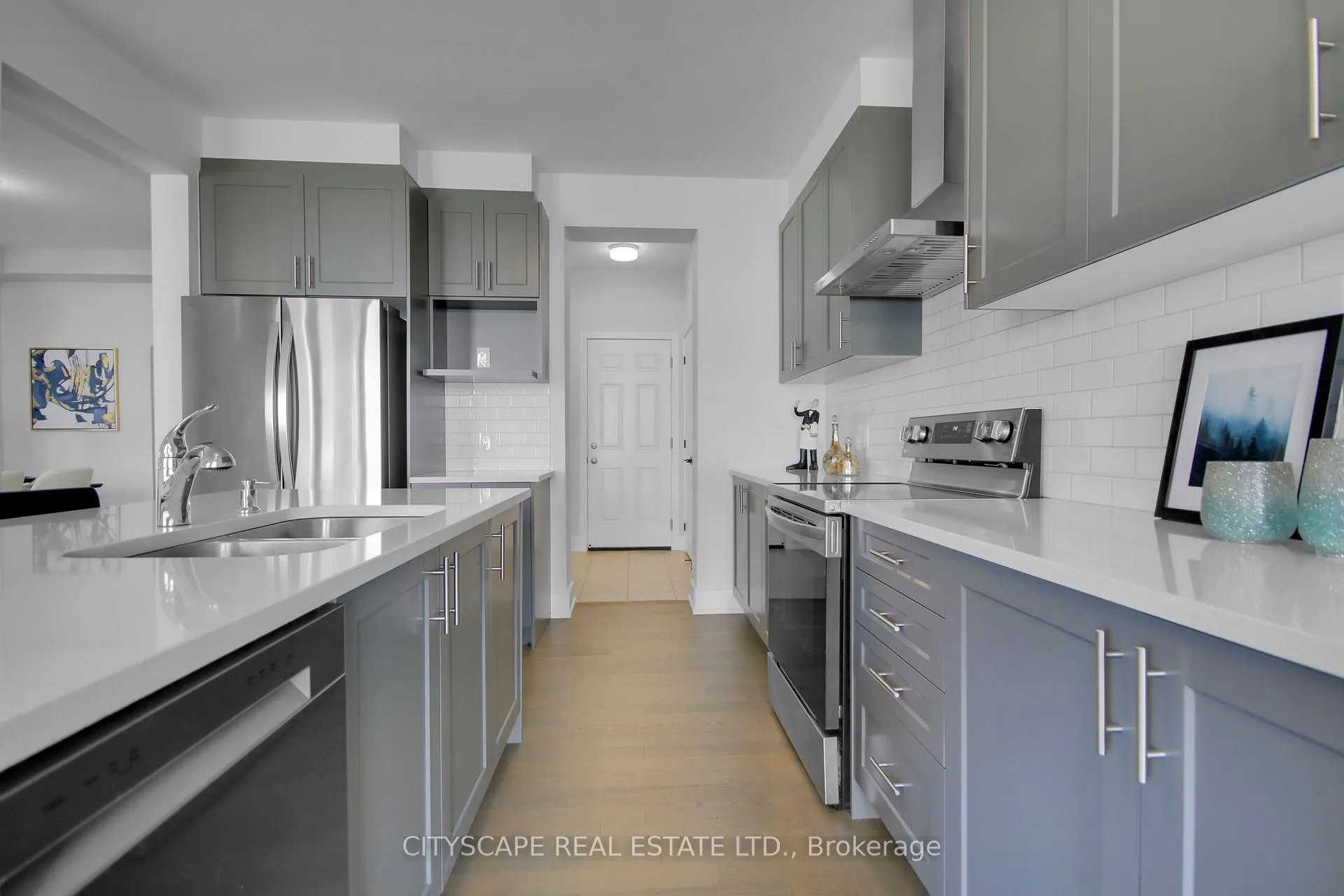 Photo 9 of 831 Derren Avenue, Ottawa, Stittsville (North) — HOMEH