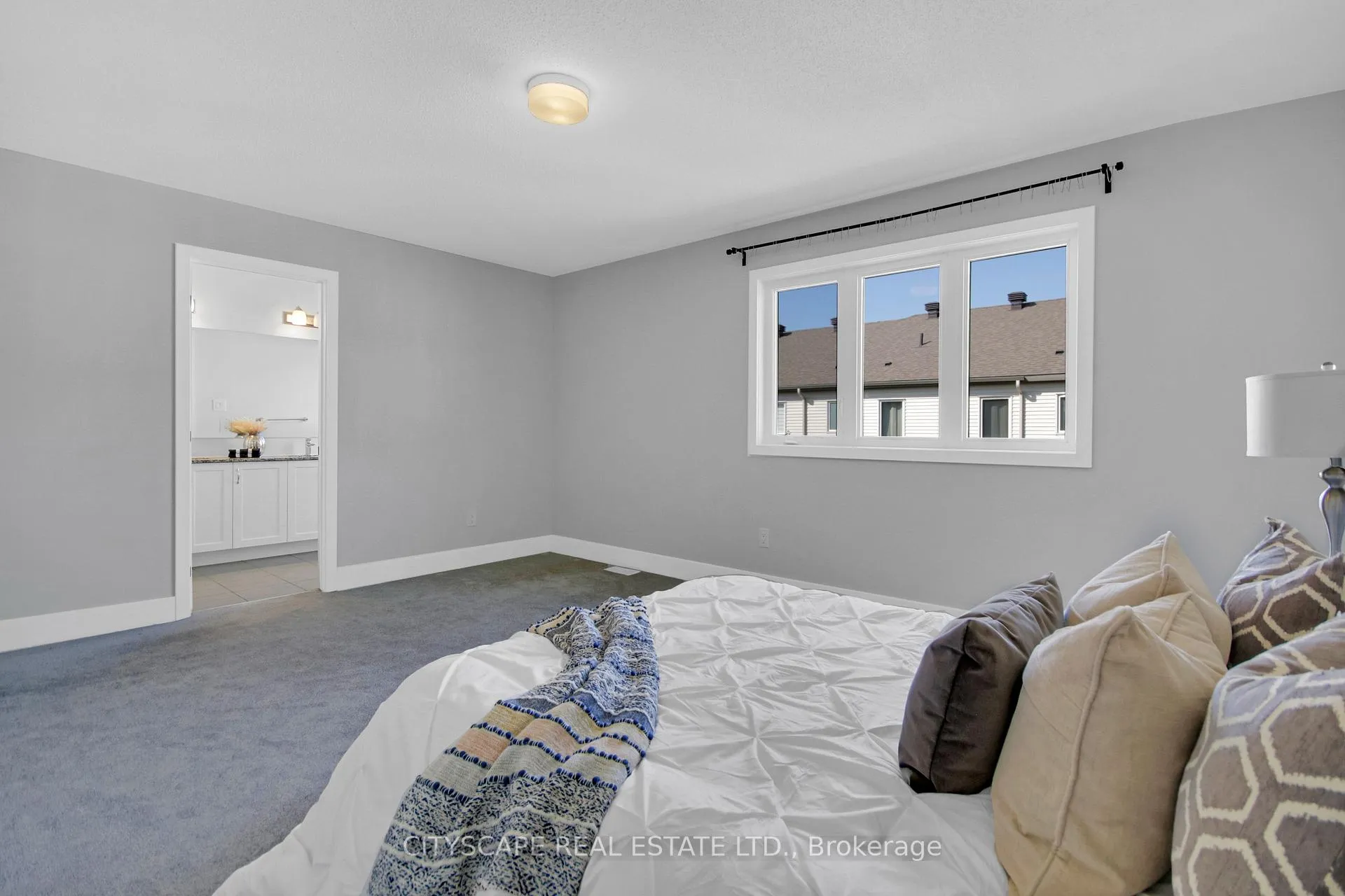Photo 11 of 831 Derren Avenue, Ottawa, Stittsville (North) — HOMEH