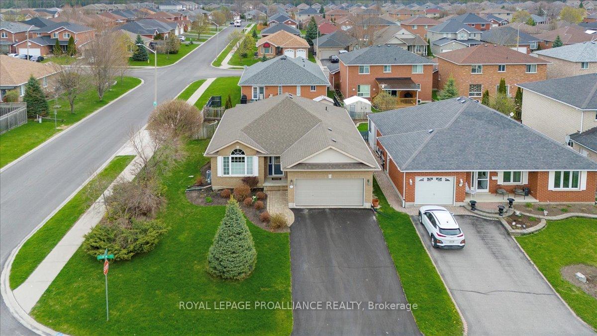 Photo 38 of 15 Huron Lane, Belleville, Belleville Ward — HOMEH