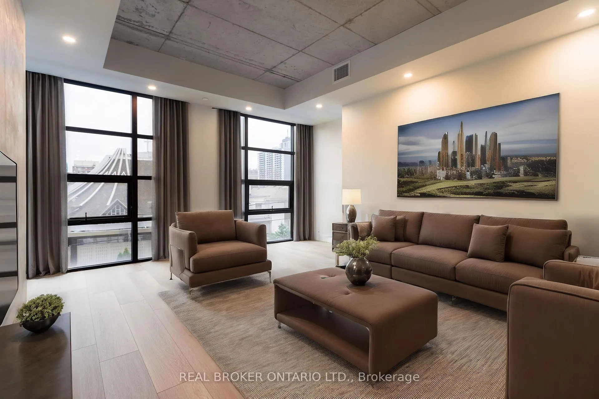 Photo 2 of Unit 306, 24 Augusta Street, Hamilton, Corktown — HOMEH
