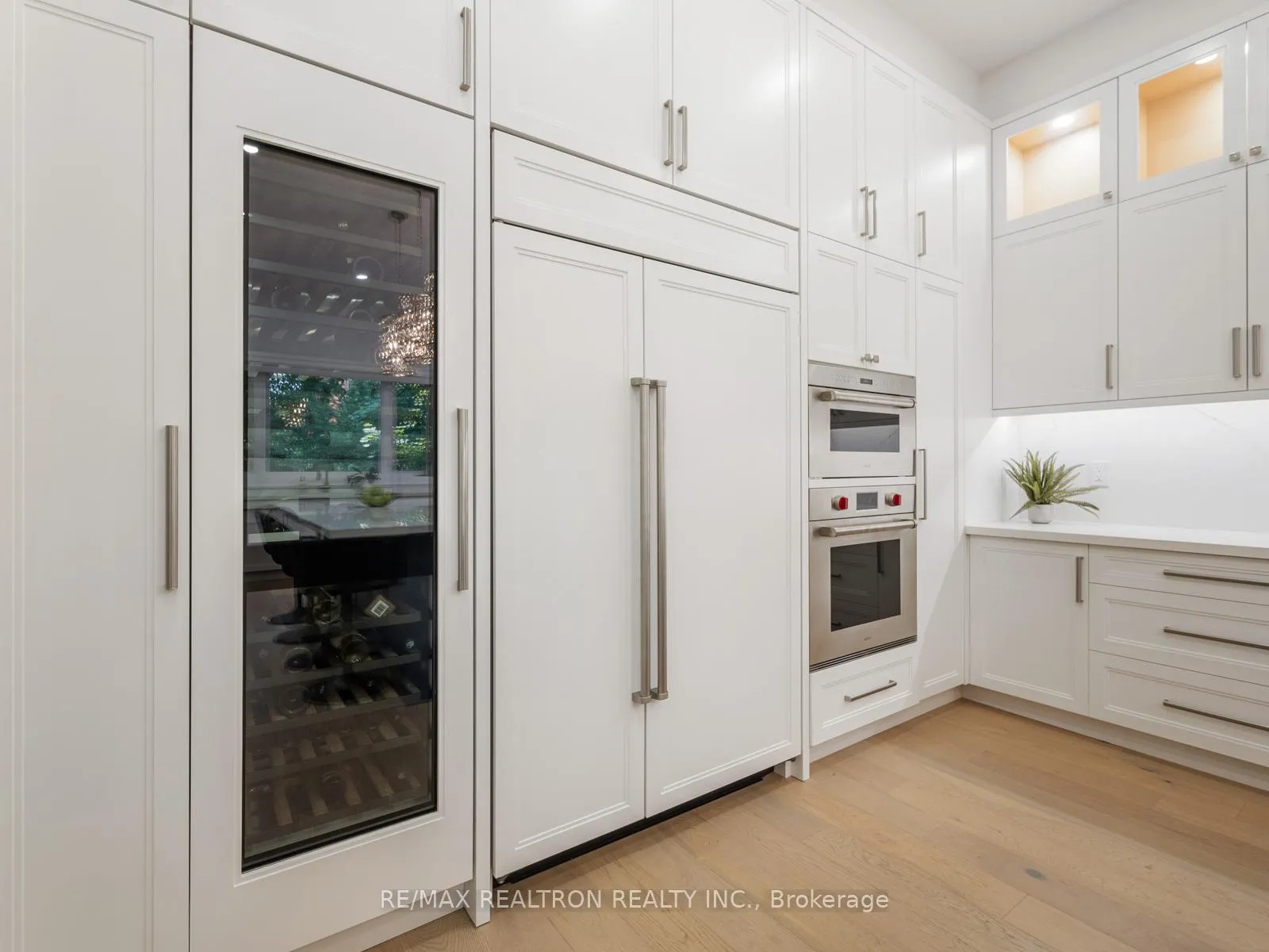 Photo 17 of 91 Brucewood Crescent, Toronto, Englemount-Lawrence — HOMEH
