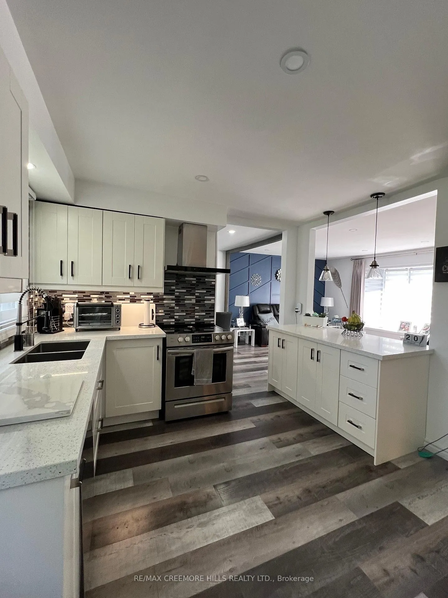 Photo 9 of 3 Jardine Crescent, Clearview, Creemore — HOMEH