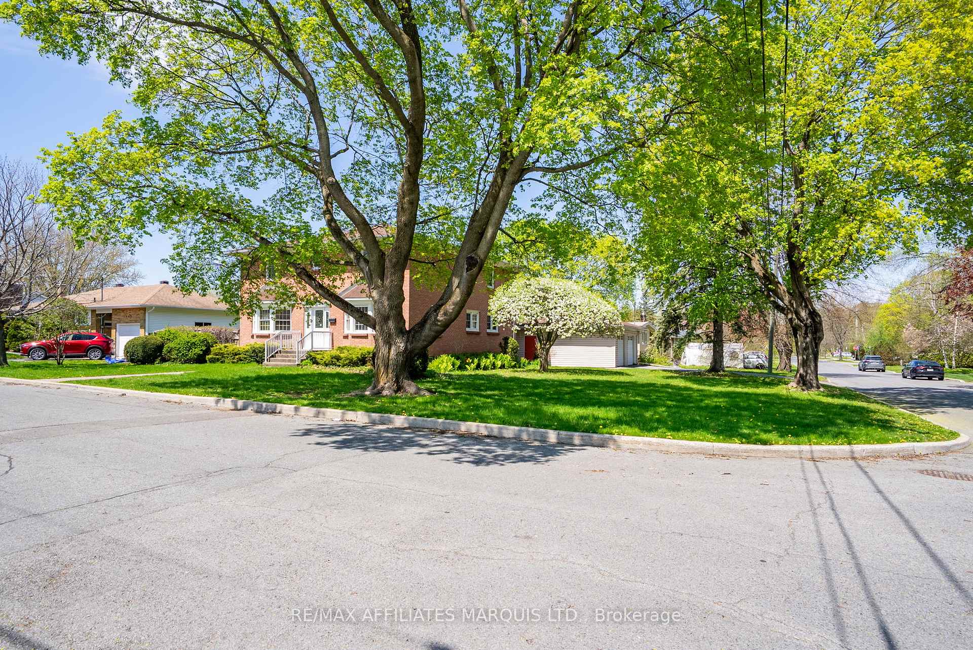 Photo 1 of 1403 Jane Street, Cornwall — HOMEH