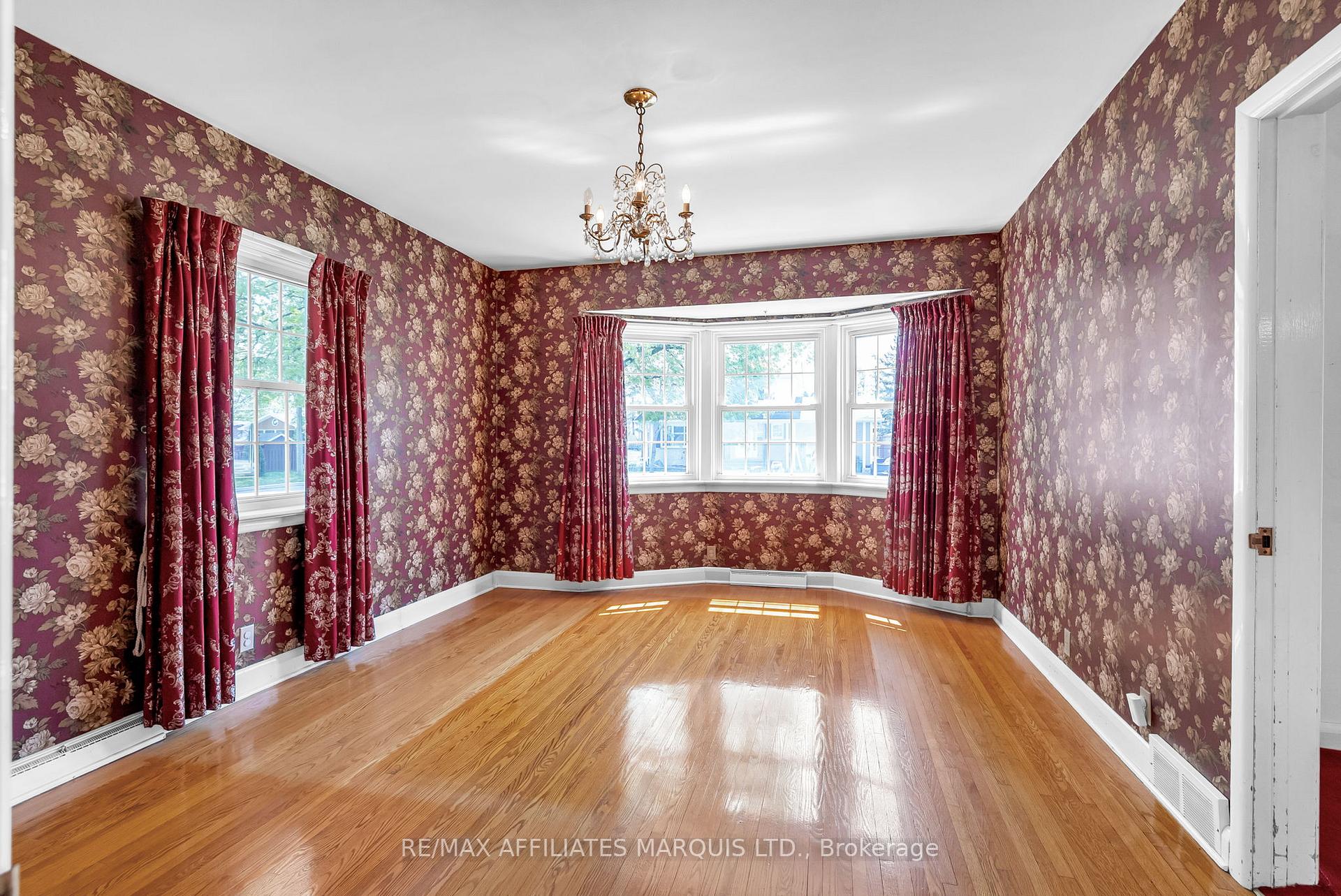 Photo 8 of 1403 Jane Street, Cornwall — HOMEH