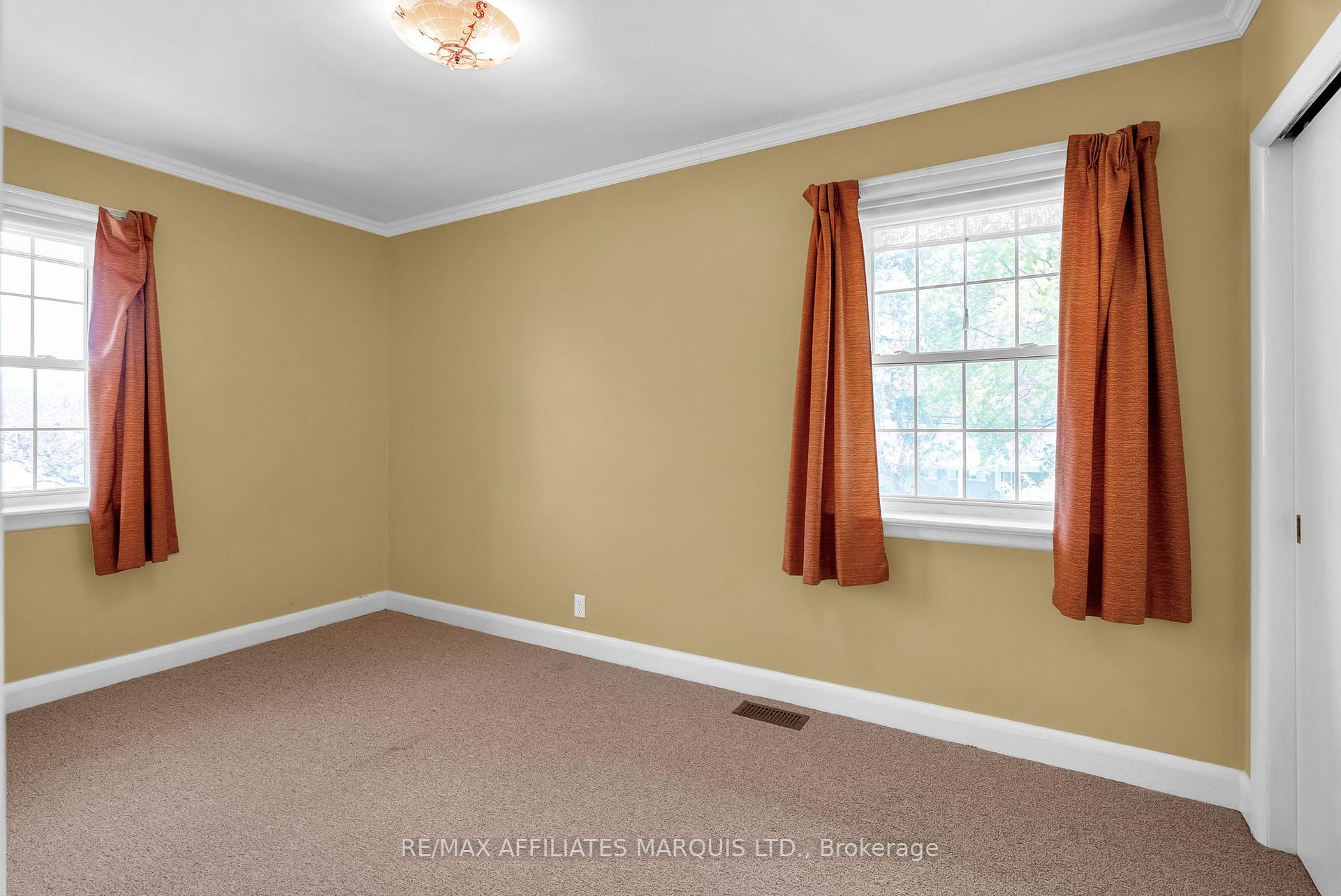 Photo 25 of 1403 Jane Street, Cornwall — HOMEH