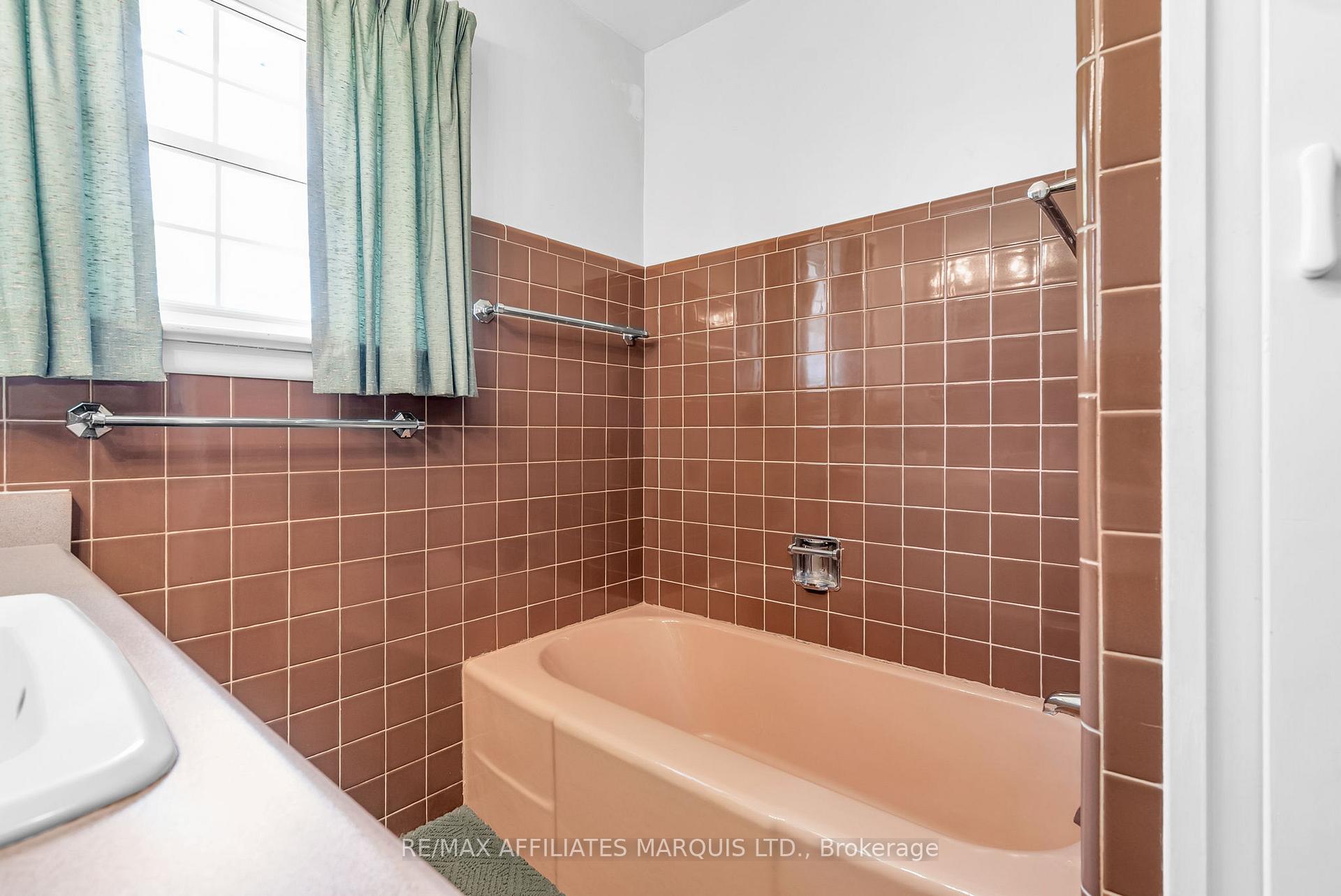 Photo 29 of 1403 Jane Street, Cornwall — HOMEH