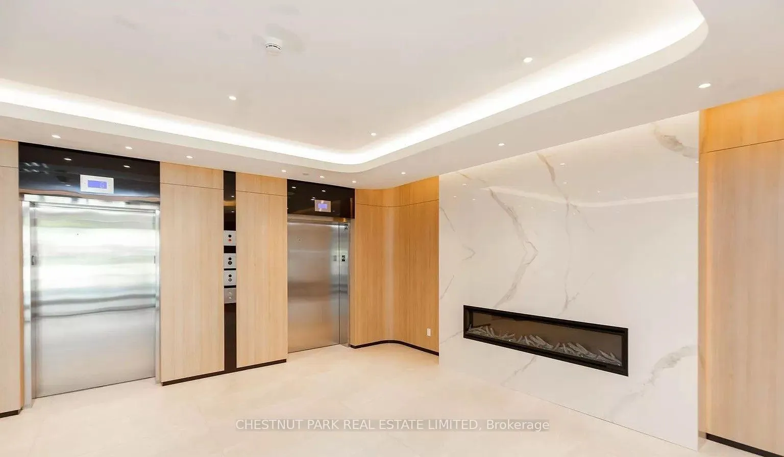 Photo 2 of Unit 1010, 185 Alberta Avenue, Toronto, Oakwood Village — HOMEH