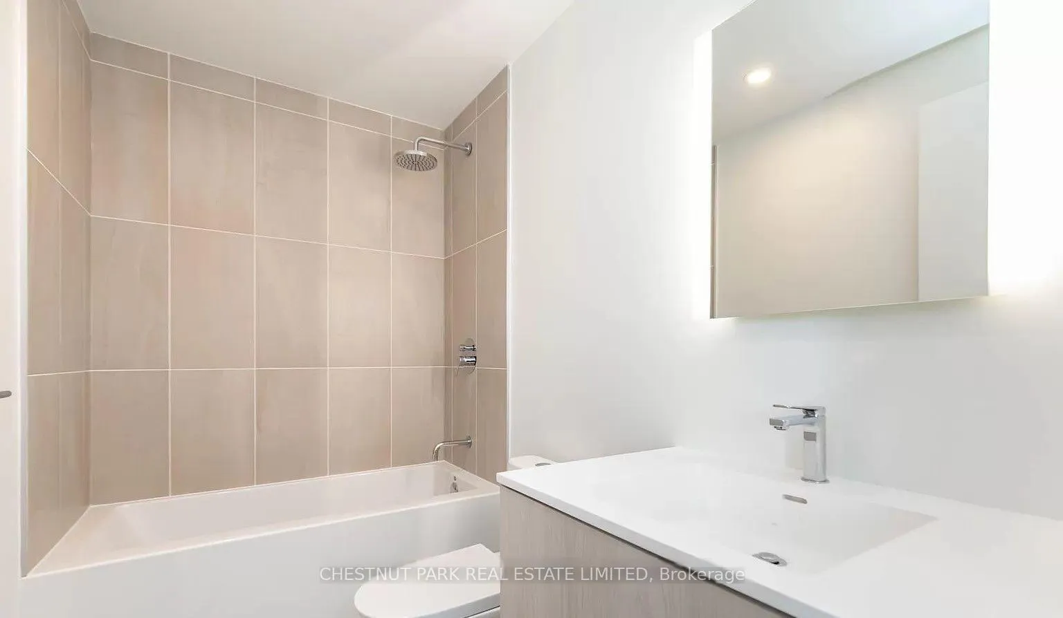 Photo 8 of Unit 1010, 185 Alberta Avenue, Toronto, Oakwood Village — HOMEH