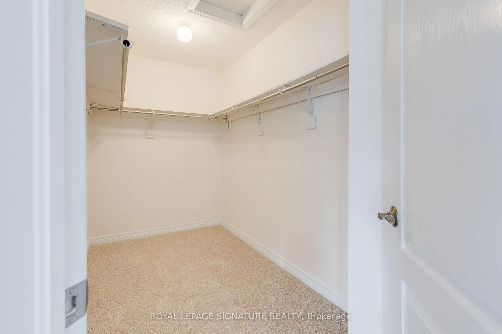 Photo 19 of 39 Hermitage Boulevard, Markham, Wismer — HOMEH