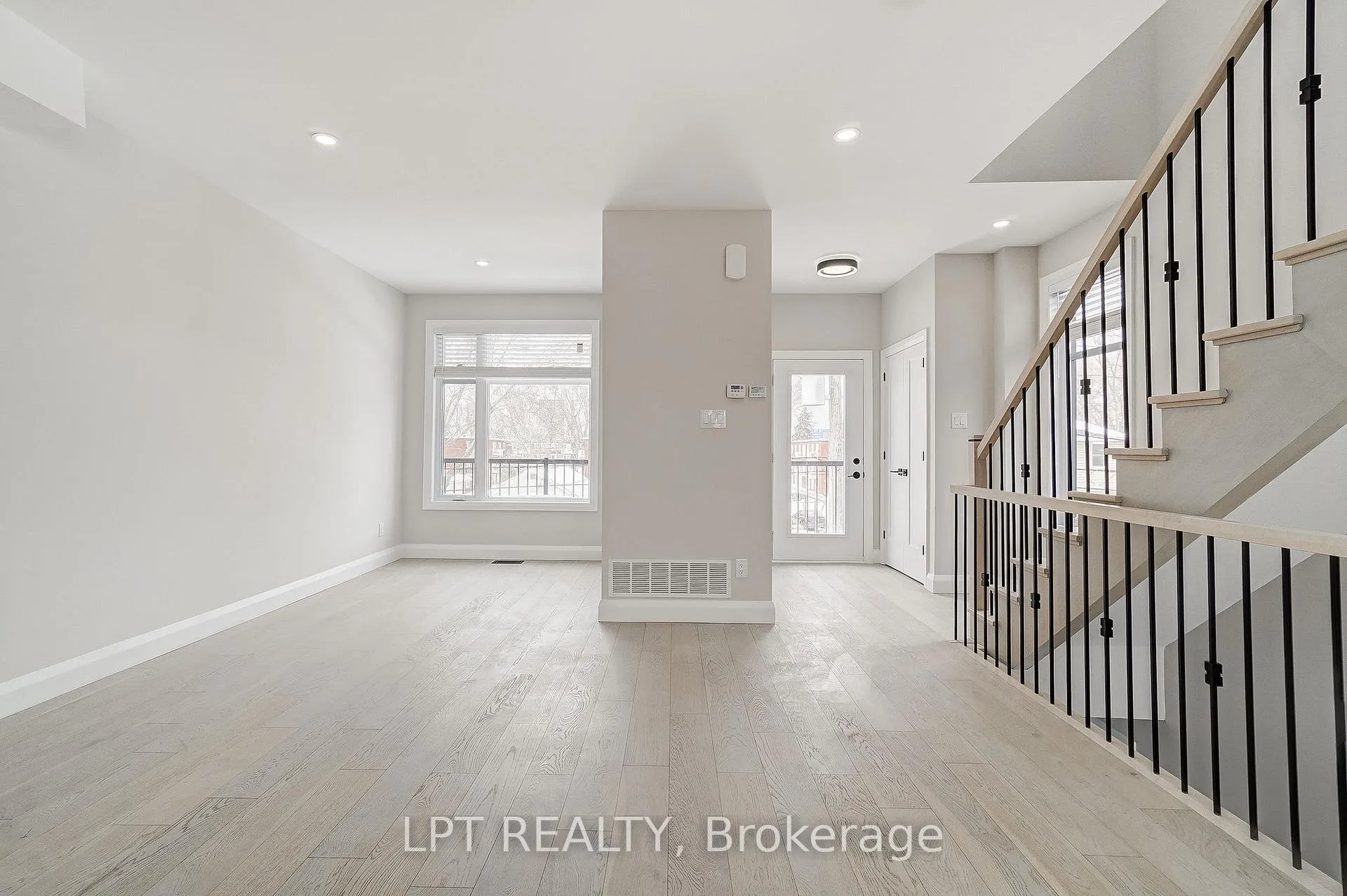 Photo 9 of Unit 1, 383 Brant Street, Ottawa, Vanier — HOMEH