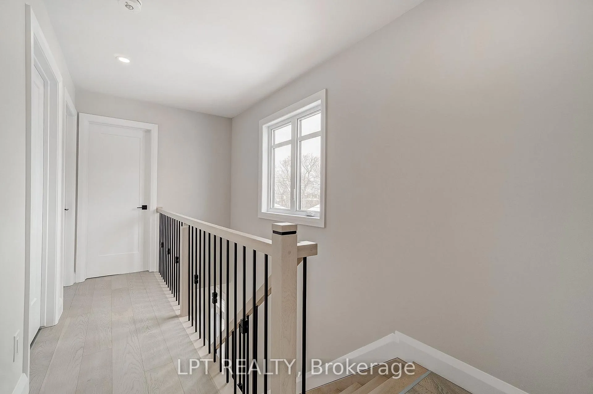 Photo 12 of Unit 1, 383 Brant Street, Ottawa, Vanier — HOMEH