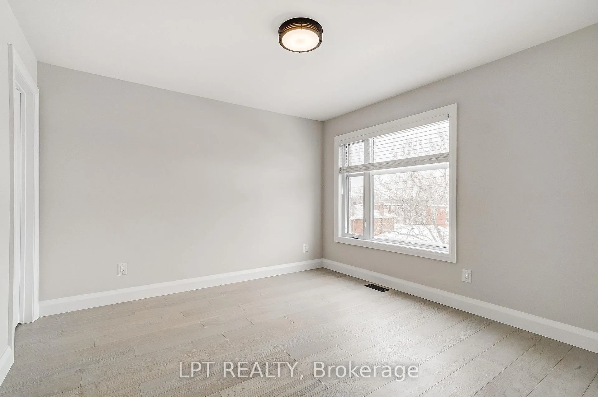 Photo 14 of Unit 1, 383 Brant Street, Ottawa, Vanier — HOMEH