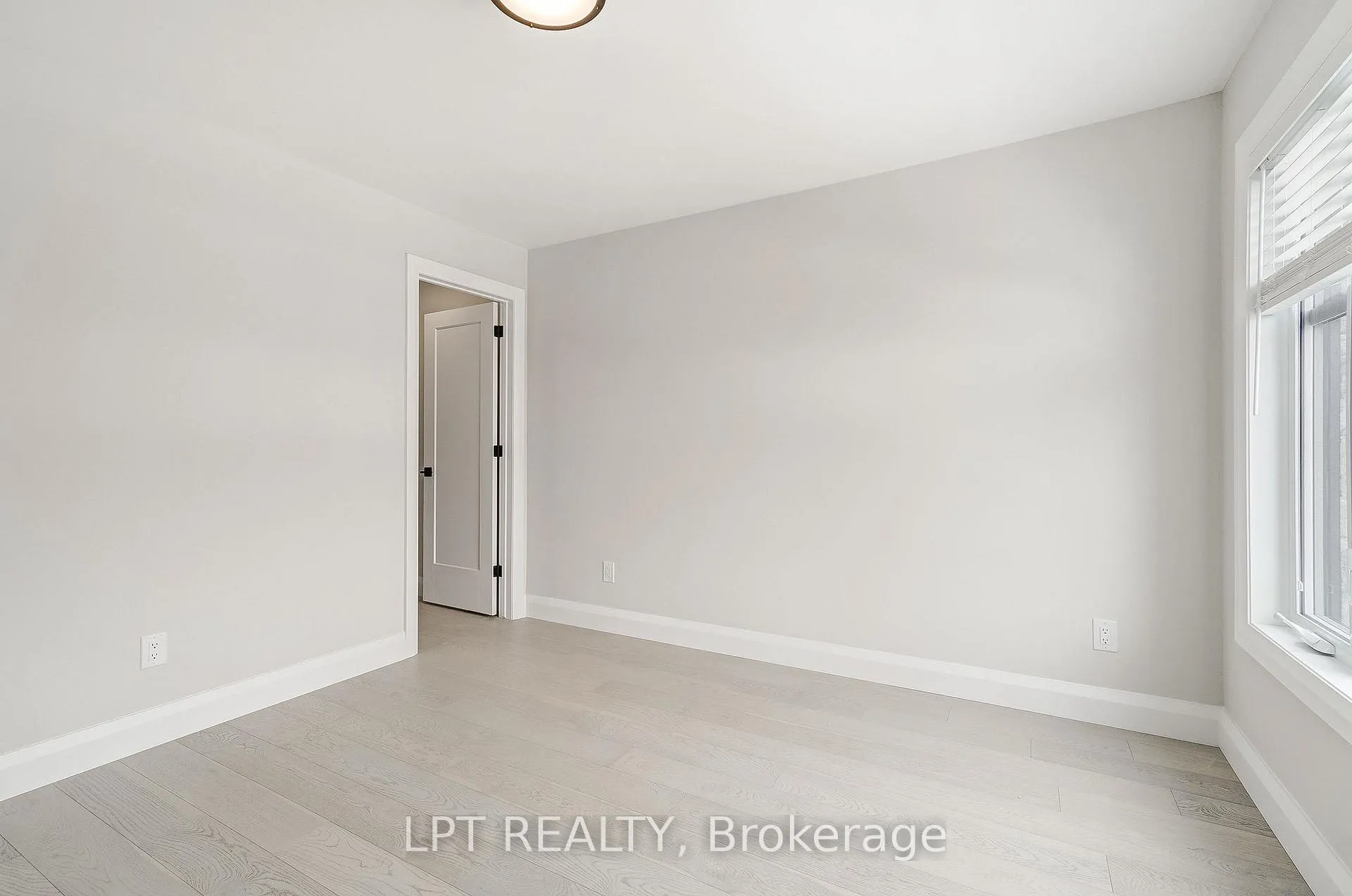 Photo 17 of Unit 1, 383 Brant Street, Ottawa, Vanier — HOMEH
