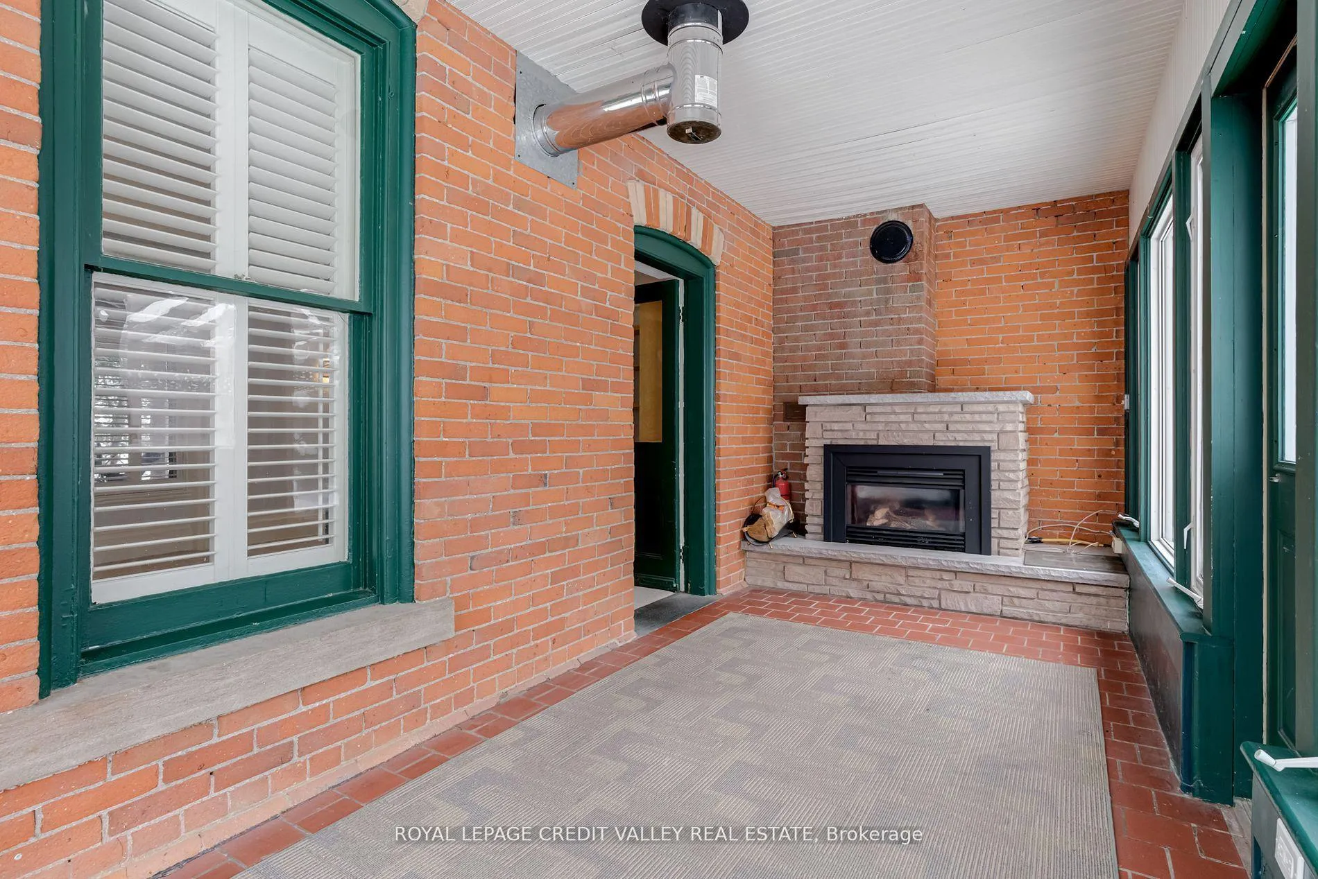 Photo 16 of 131 Ridge Road, Hamilton, Rural Stoney Creek — HOMEH