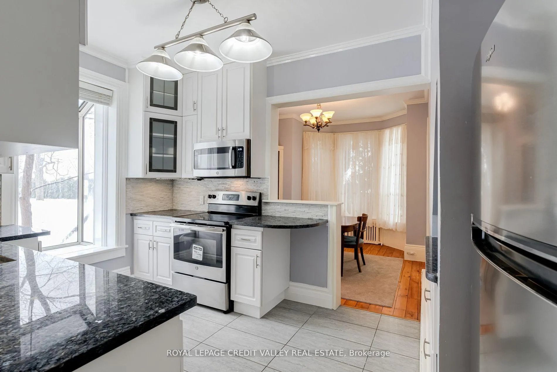Photo 17 of 131 Ridge Road, Hamilton, Rural Stoney Creek — HOMEH
