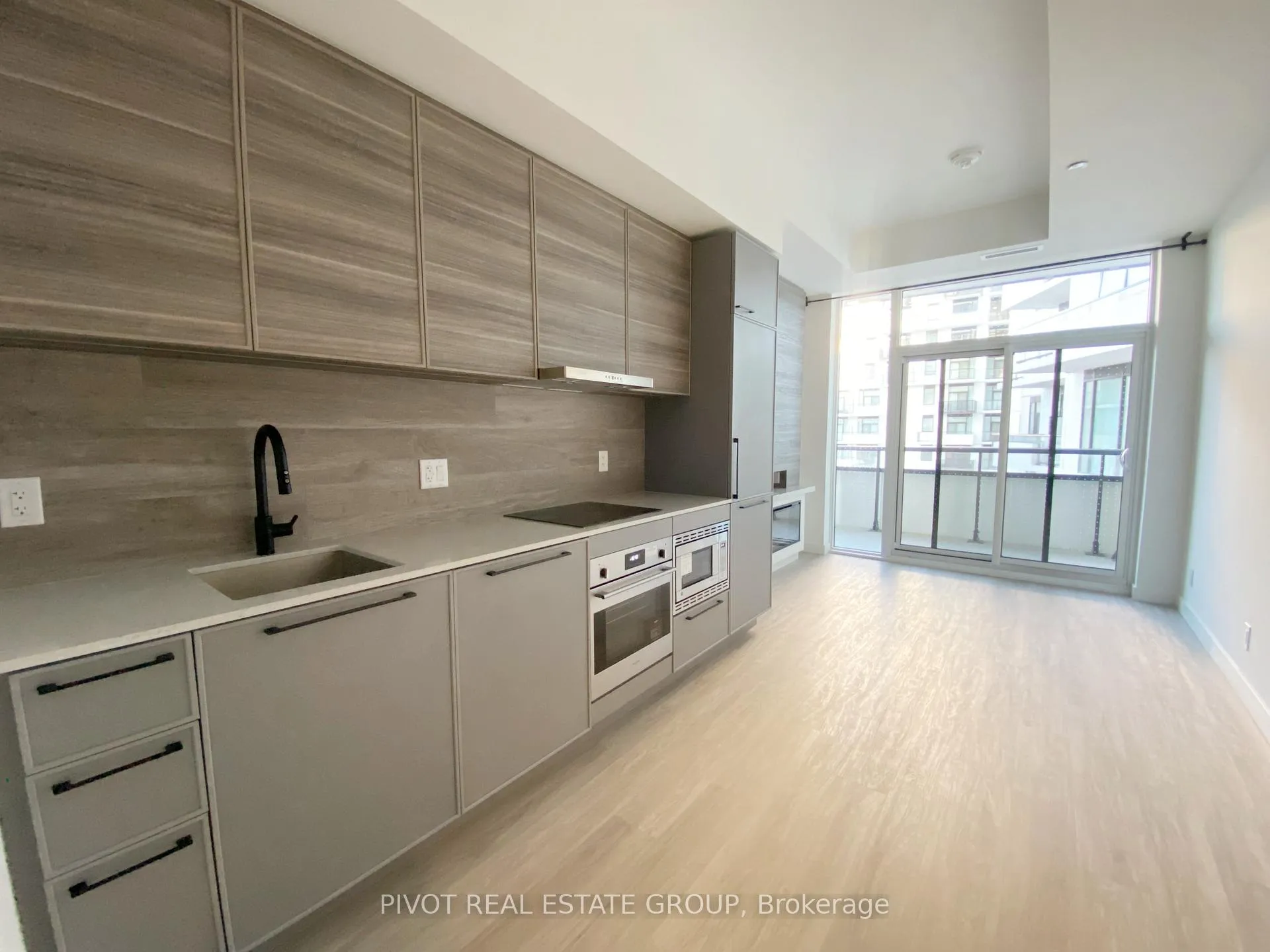Photo 2 of Unit 731, 1050 Eastern Avenue, Toronto, The Beaches — HOMEH
