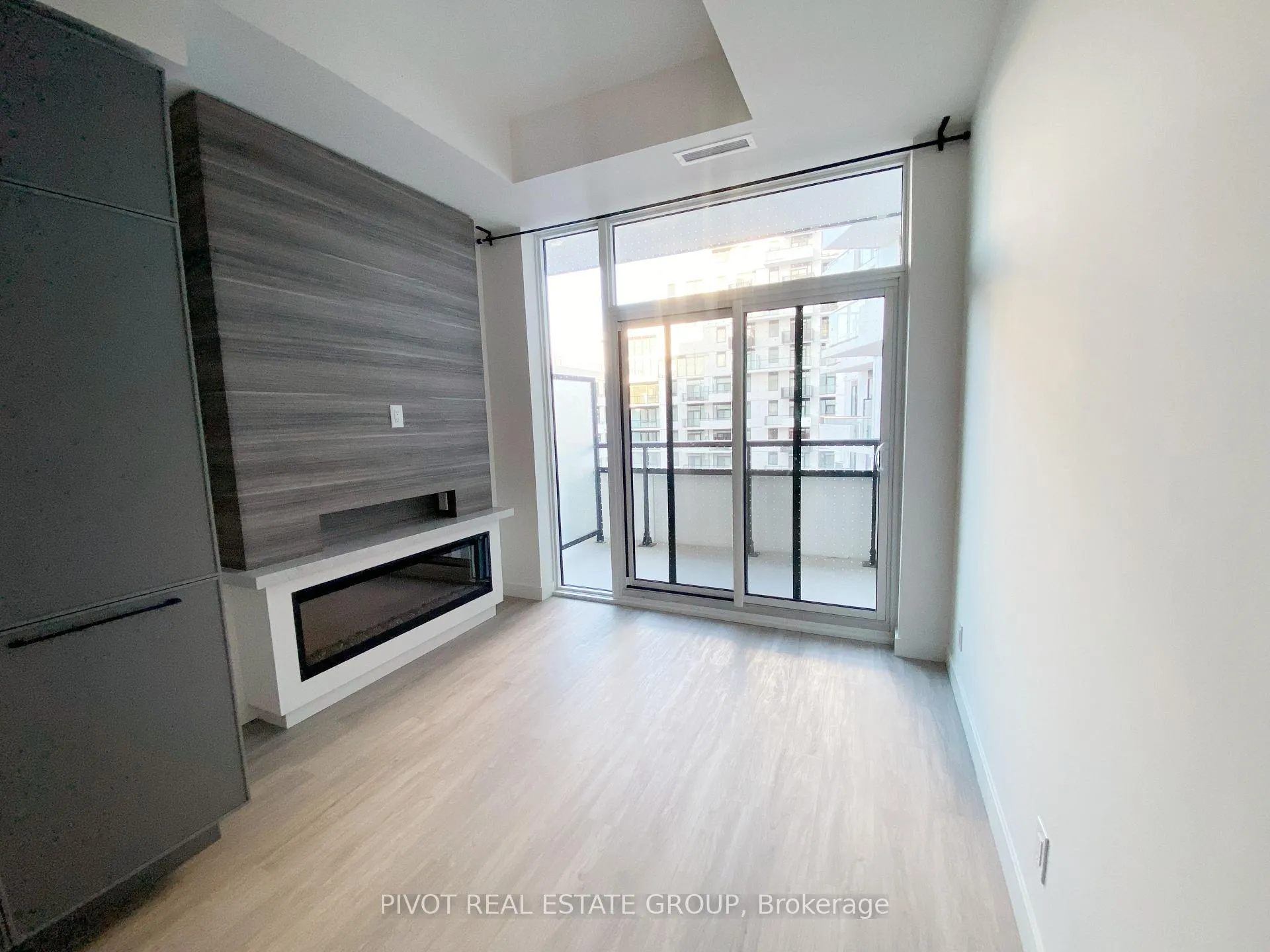 Photo 3 of Unit 731, 1050 Eastern Avenue, Toronto, The Beaches — HOMEH