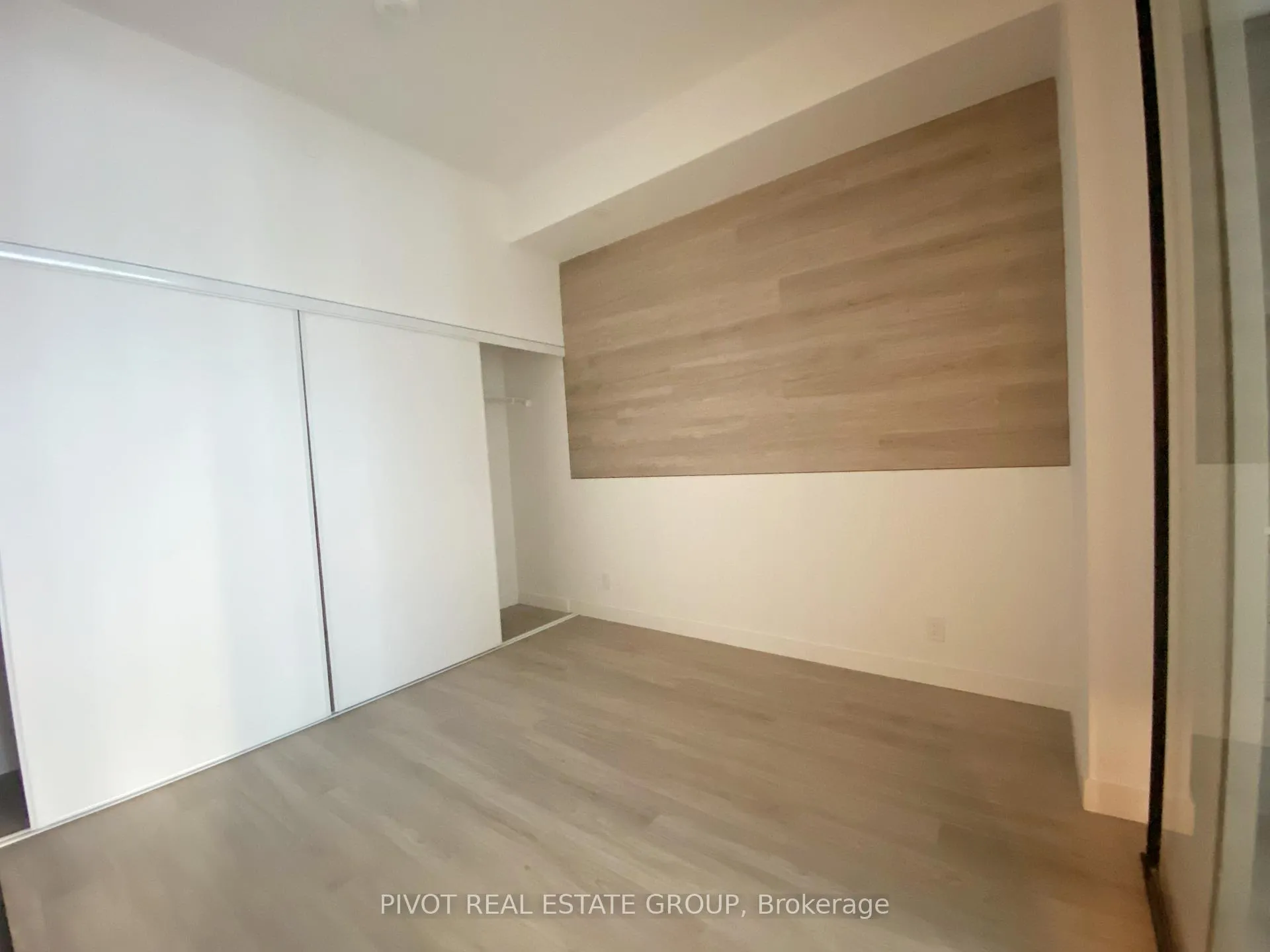 Photo 7 of Unit 731, 1050 Eastern Avenue, Toronto, The Beaches — HOMEH