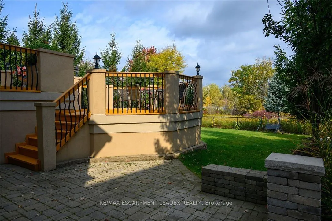 Photo 11 of Unit Lower, 264 Diiorio Circle, Hamilton, Ancaster — HOMEH