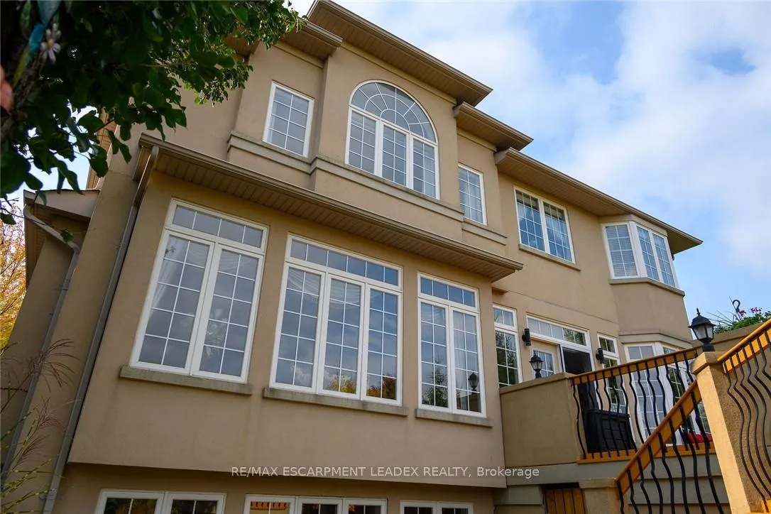 Photo 17 of Unit Lower, 264 Diiorio Circle, Hamilton, Ancaster — HOMEH