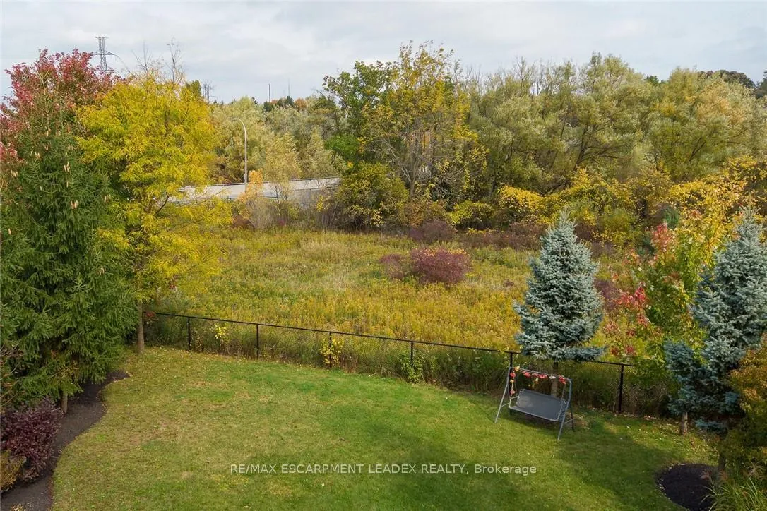 Photo 19 of Unit Lower, 264 Diiorio Circle, Hamilton, Ancaster — HOMEH
