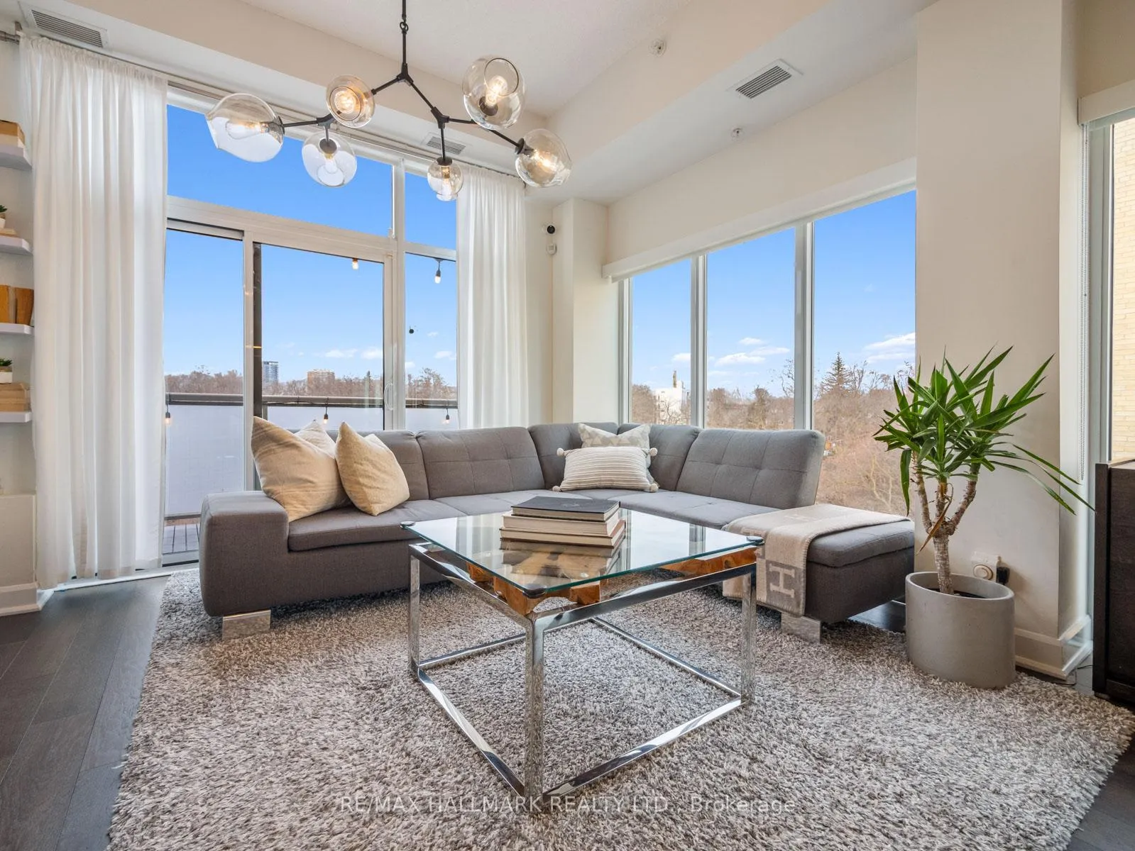 Photo 3 of Unit PH4, 580 Kingston Road, Toronto, The Beaches — HOMEH