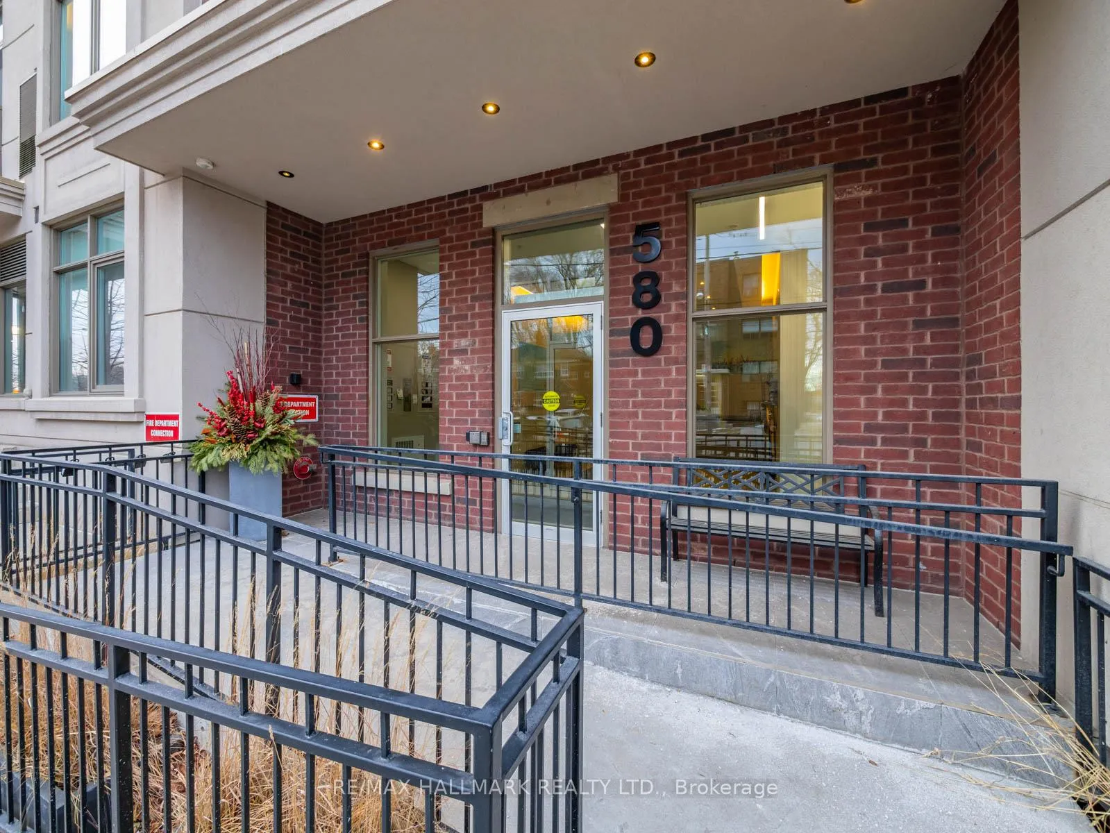 Photo 24 of Unit PH4, 580 Kingston Road, Toronto, The Beaches — HOMEH