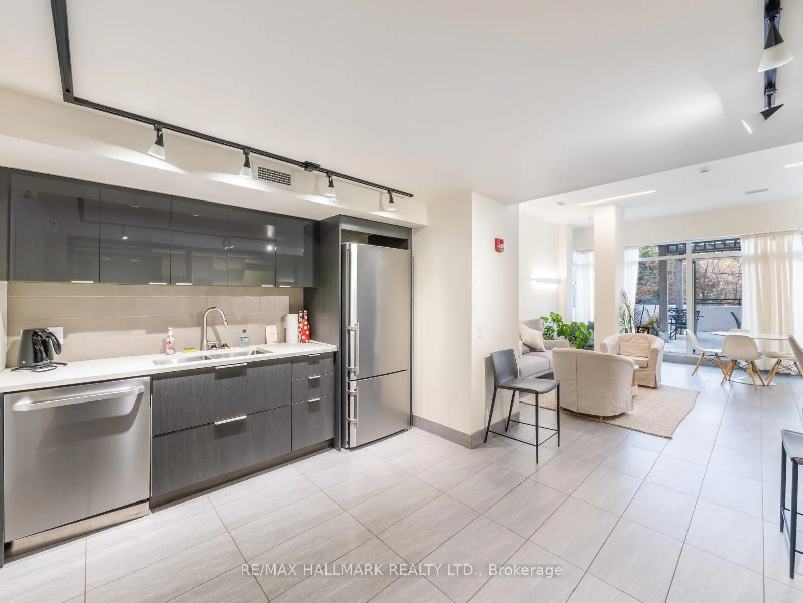 Photo 29 of Unit PH4, 580 Kingston Road, Toronto, The Beaches — HOMEH