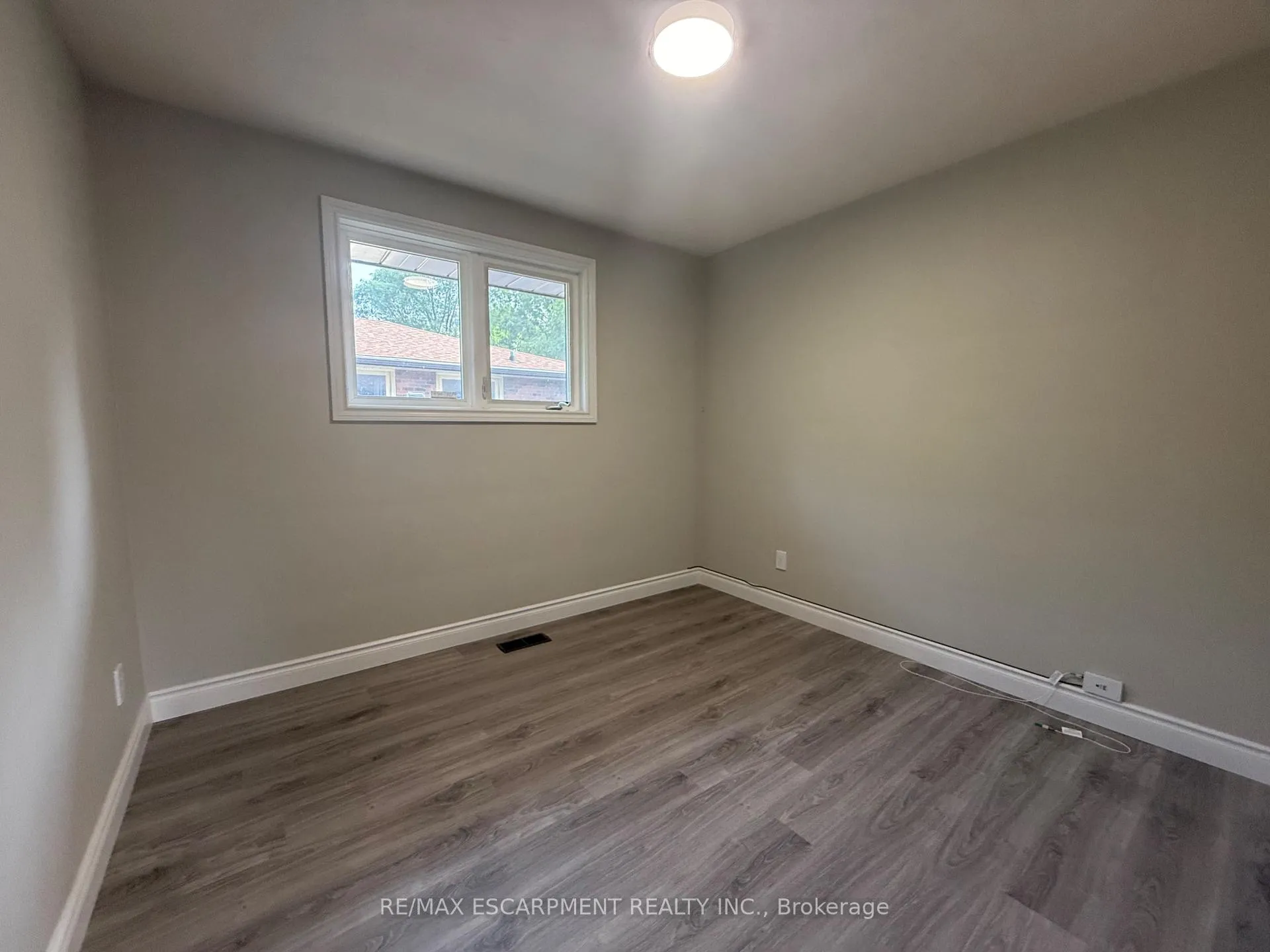 Photo 11 of 74 Bellingham Drive, Hamilton, Lawfield — HOMEH