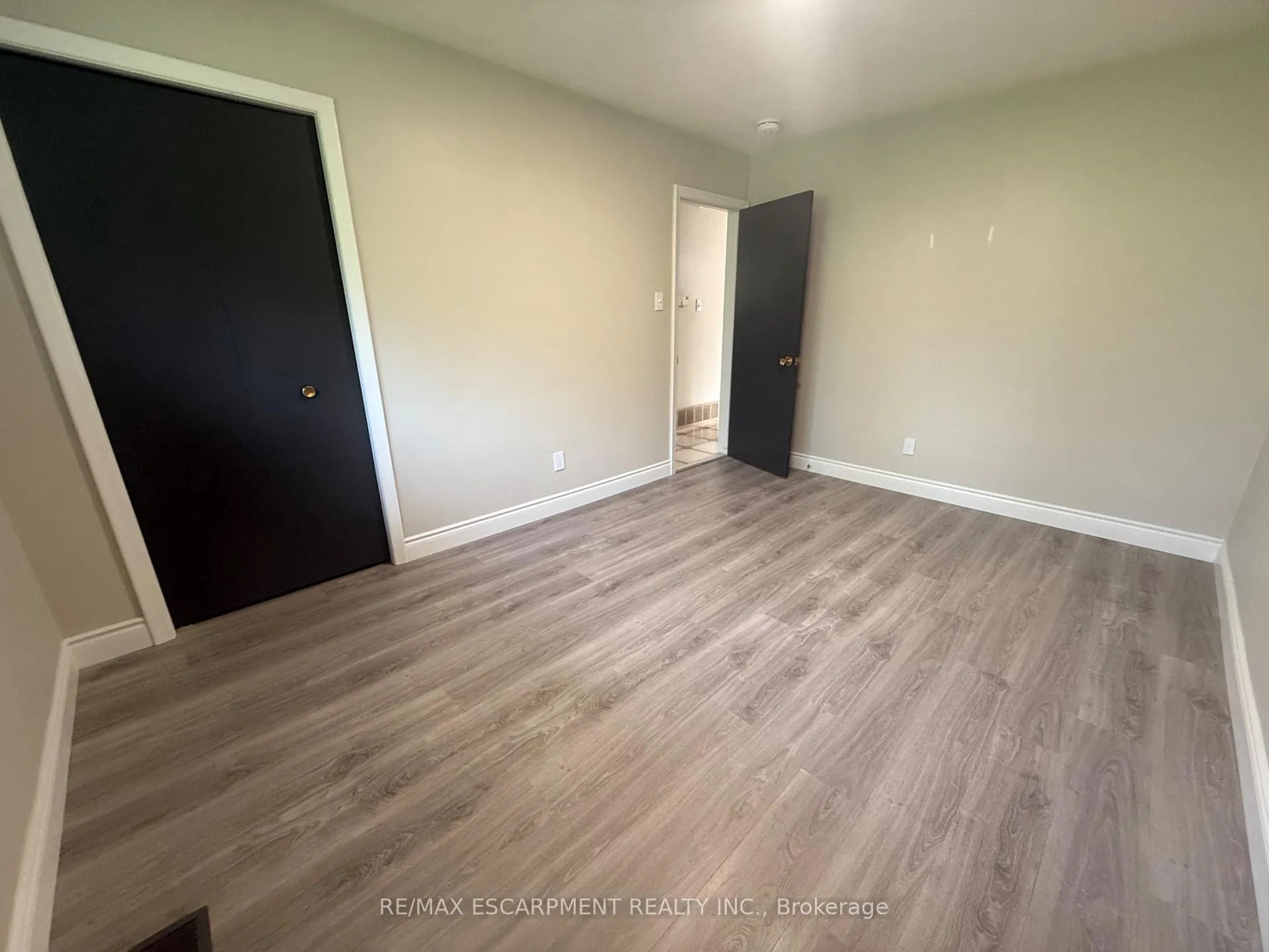 Photo 14 of 74 Bellingham Drive, Hamilton, Lawfield — HOMEH
