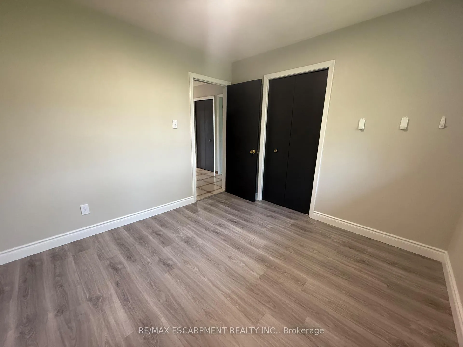 Photo 16 of 74 Bellingham Drive, Hamilton, Lawfield — HOMEH