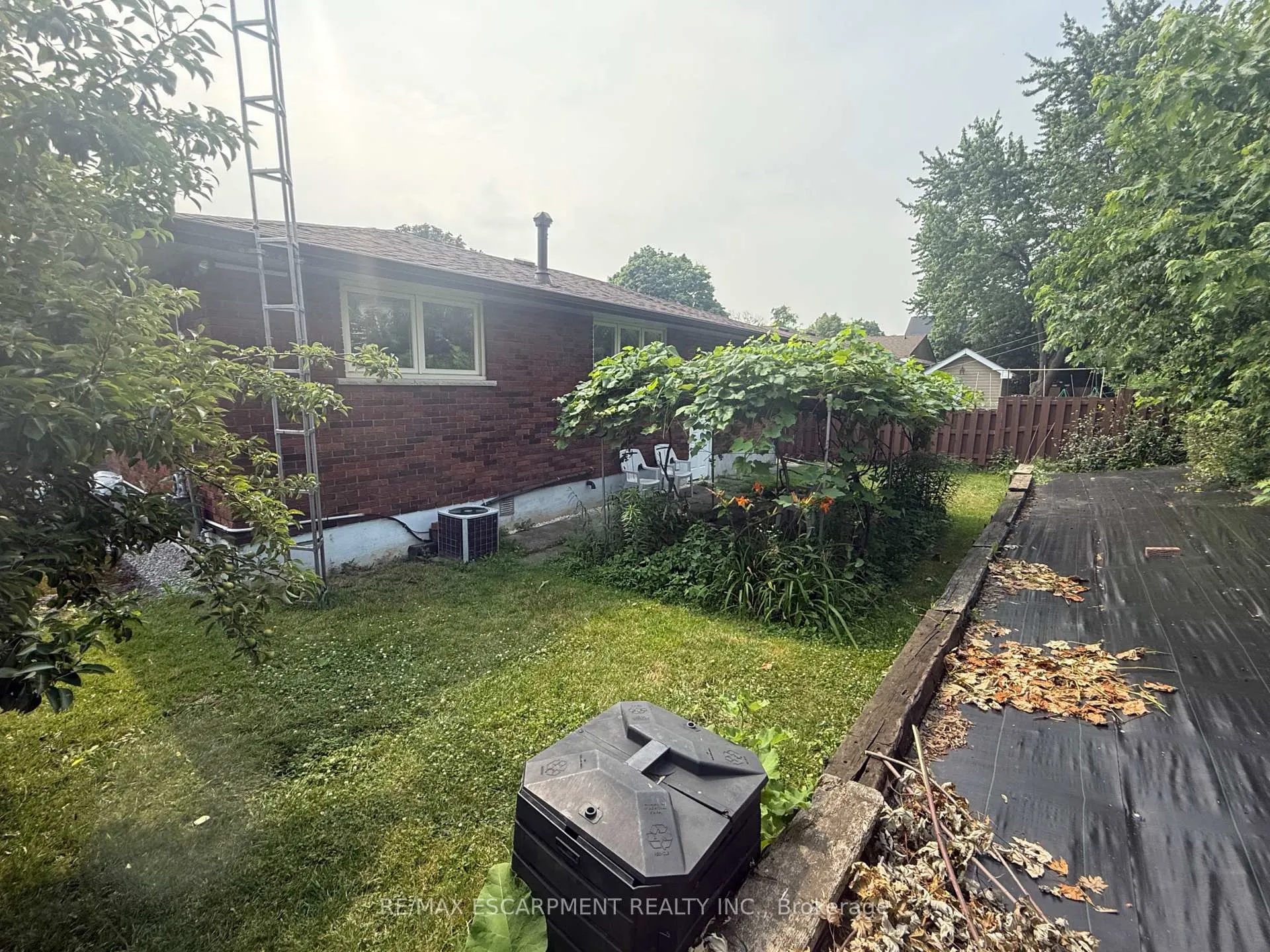 Photo 21 of 74 Bellingham Drive, Hamilton, Lawfield — HOMEH