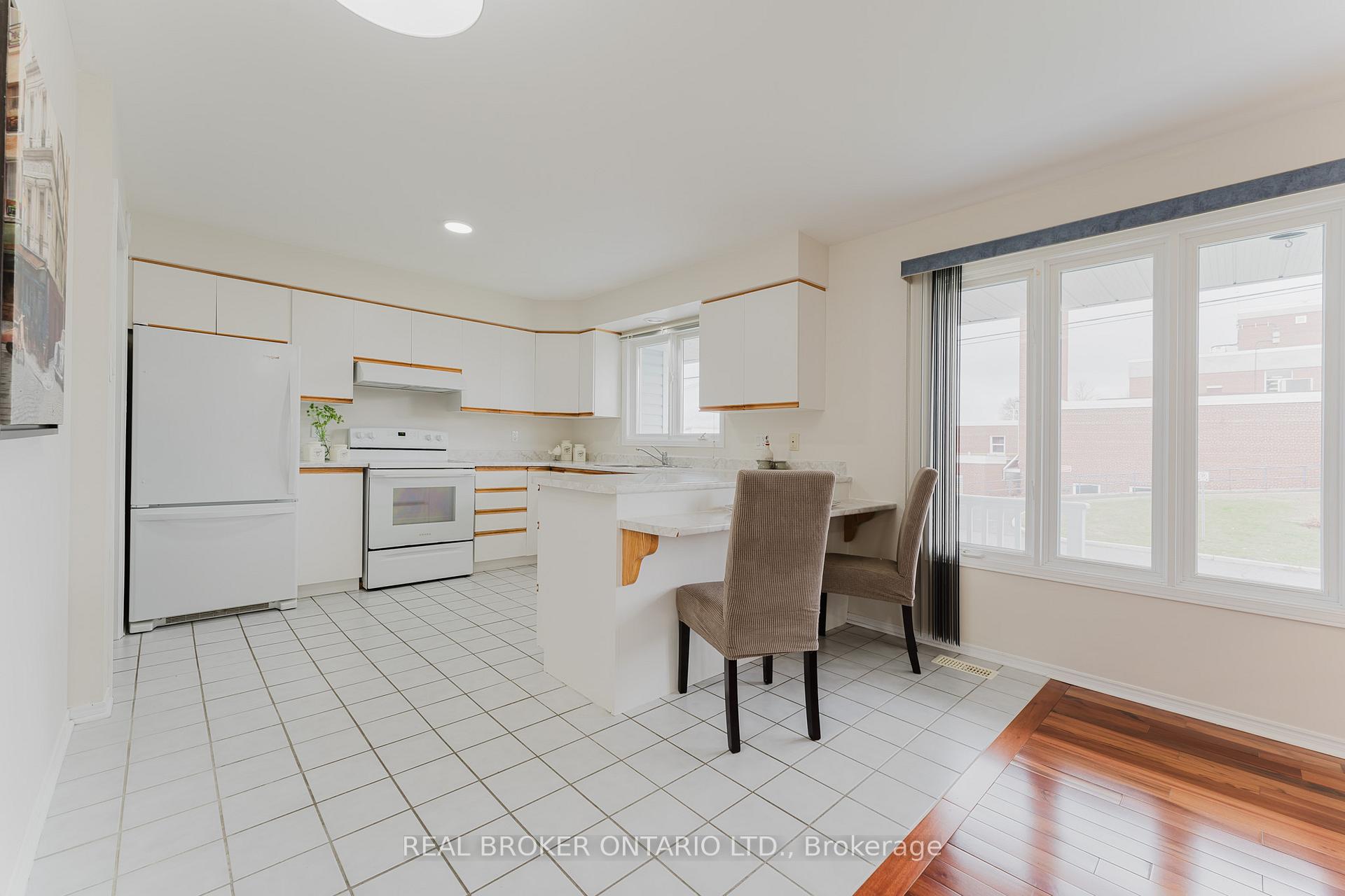 Photo 10 of 18 Neelin Street E, Carleton Place — HOMEH