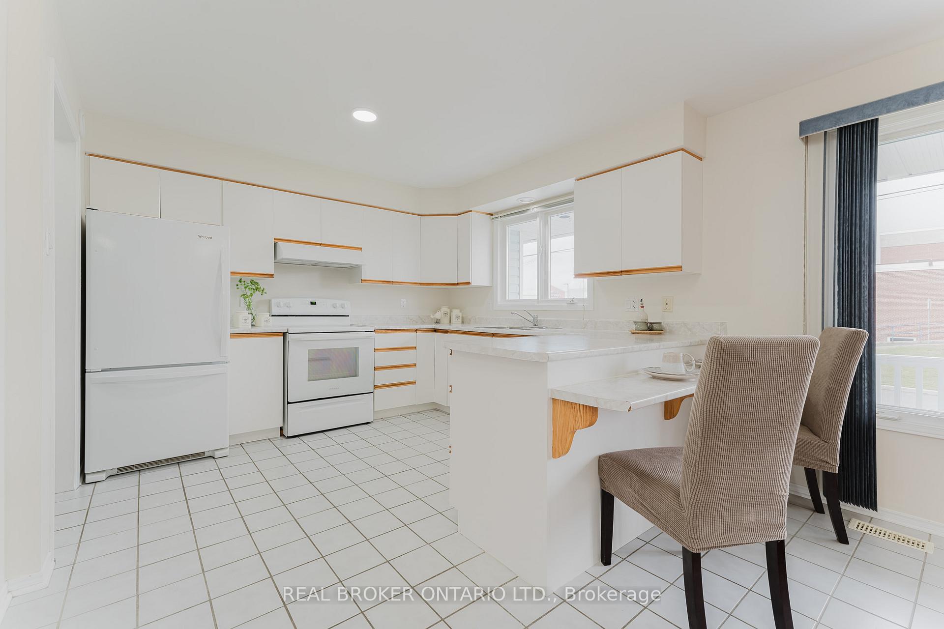 Photo 11 of 18 Neelin Street E, Carleton Place — HOMEH