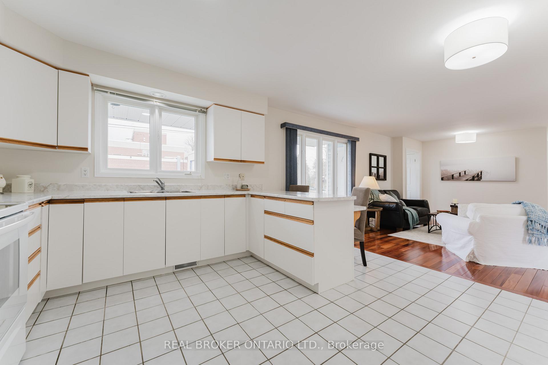 Photo 12 of 18 Neelin Street E, Carleton Place — HOMEH