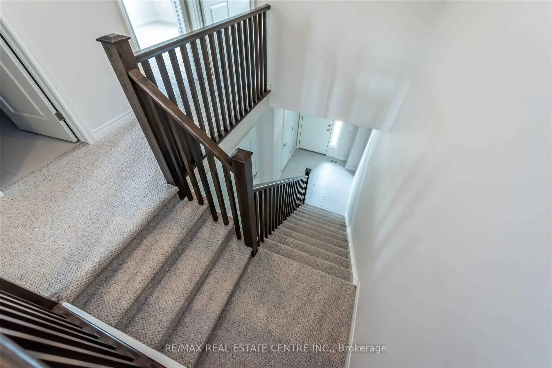 Photo 26 of 91 Southshore Crescent, Hamilton, Stoney Creek — HOMEH