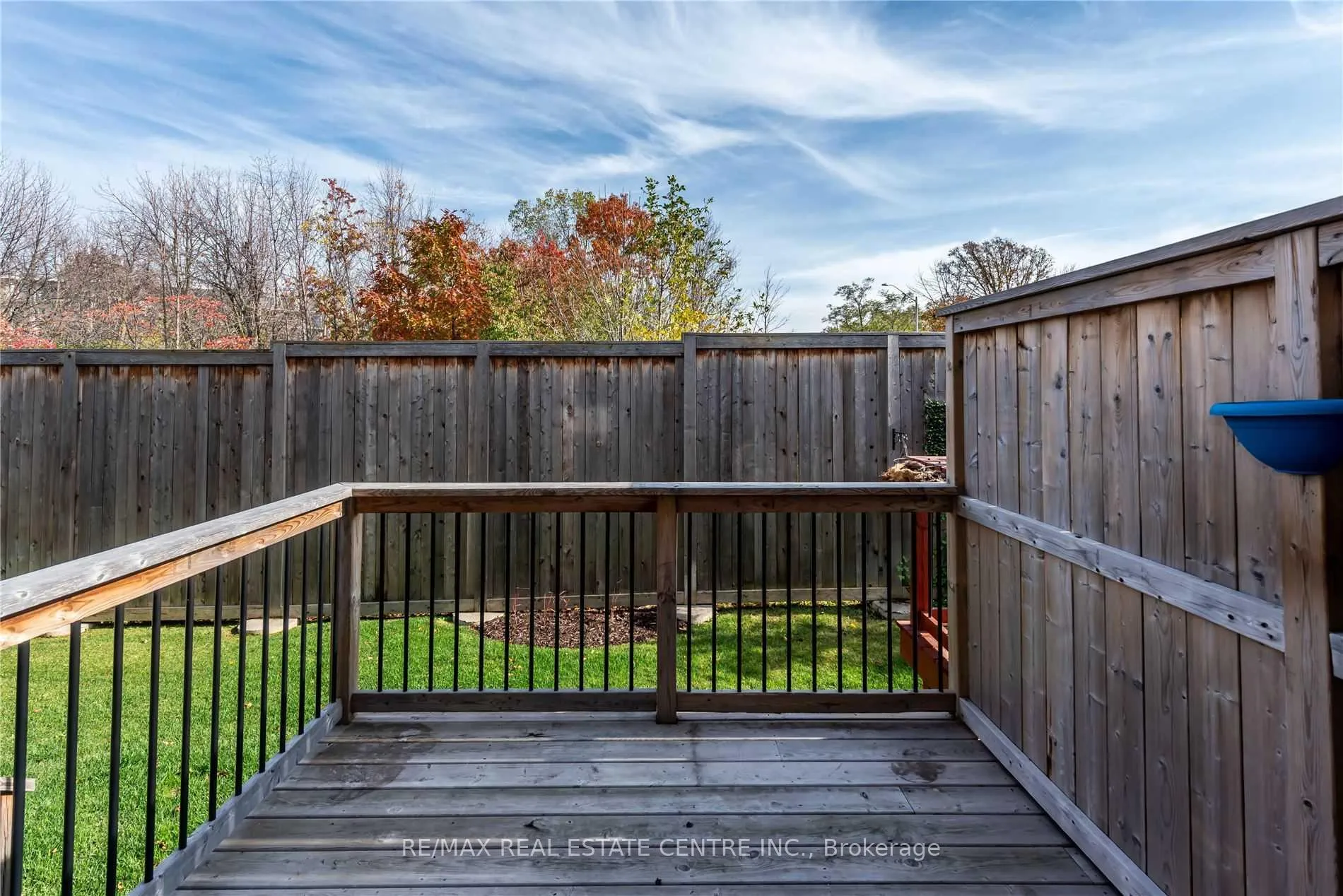 Photo 28 of 91 Southshore Crescent, Hamilton, Stoney Creek — HOMEH
