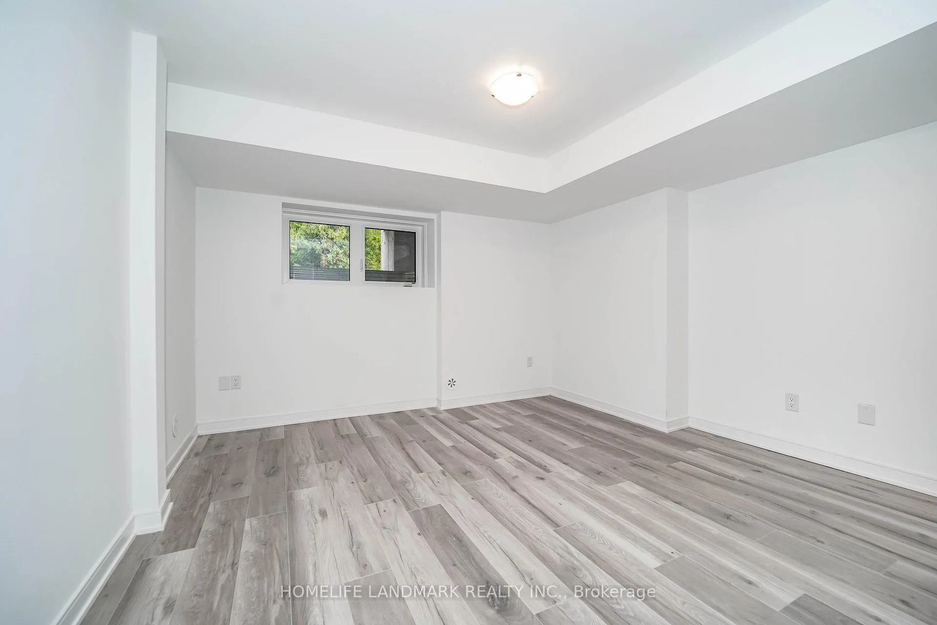 Photo 7 of 49 Appletree Lane, Barrie, Innis-Shore — HOMEH