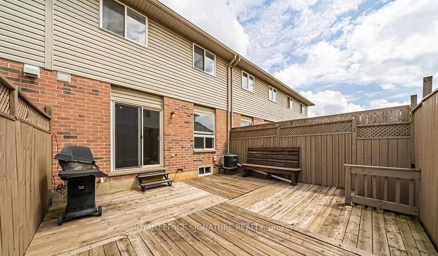 Photo 9 of Unit 16, 39 Pinewoods Drive, Hamilton, Stoney Creek Mountain — HOMEH