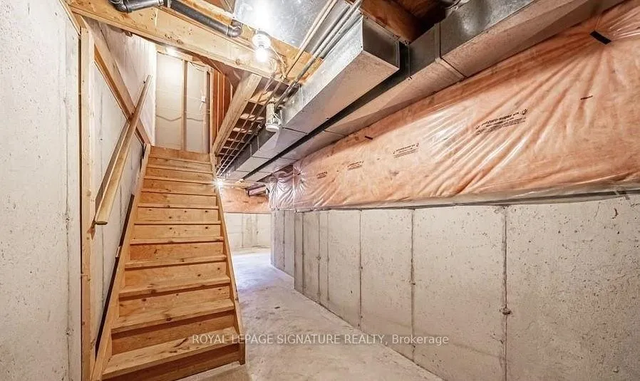 Photo 17 of Unit 16, 39 Pinewoods Drive, Hamilton, Stoney Creek Mountain — HOMEH