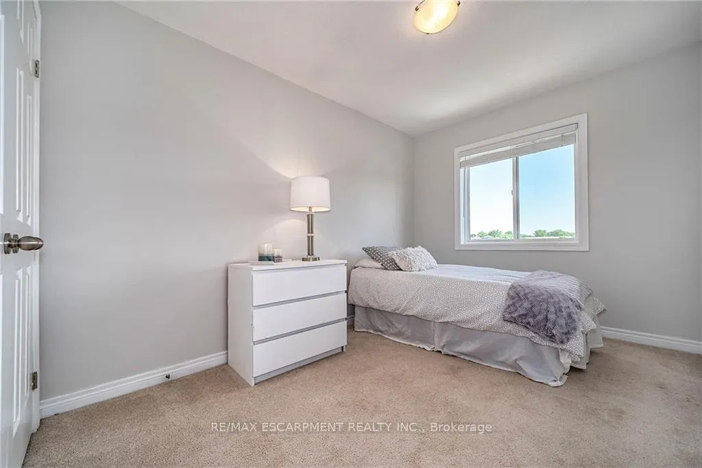 Photo 12 of 26 Madonna Drive, Hamilton, Carpenter — HOMEH
