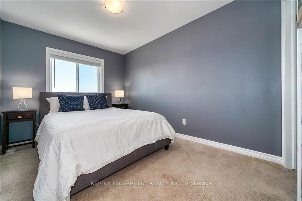 Photo 13 of 26 Madonna Drive, Hamilton, Carpenter — HOMEH