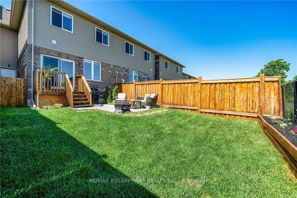 Photo 24 of 26 Madonna Drive, Hamilton, Carpenter — HOMEH